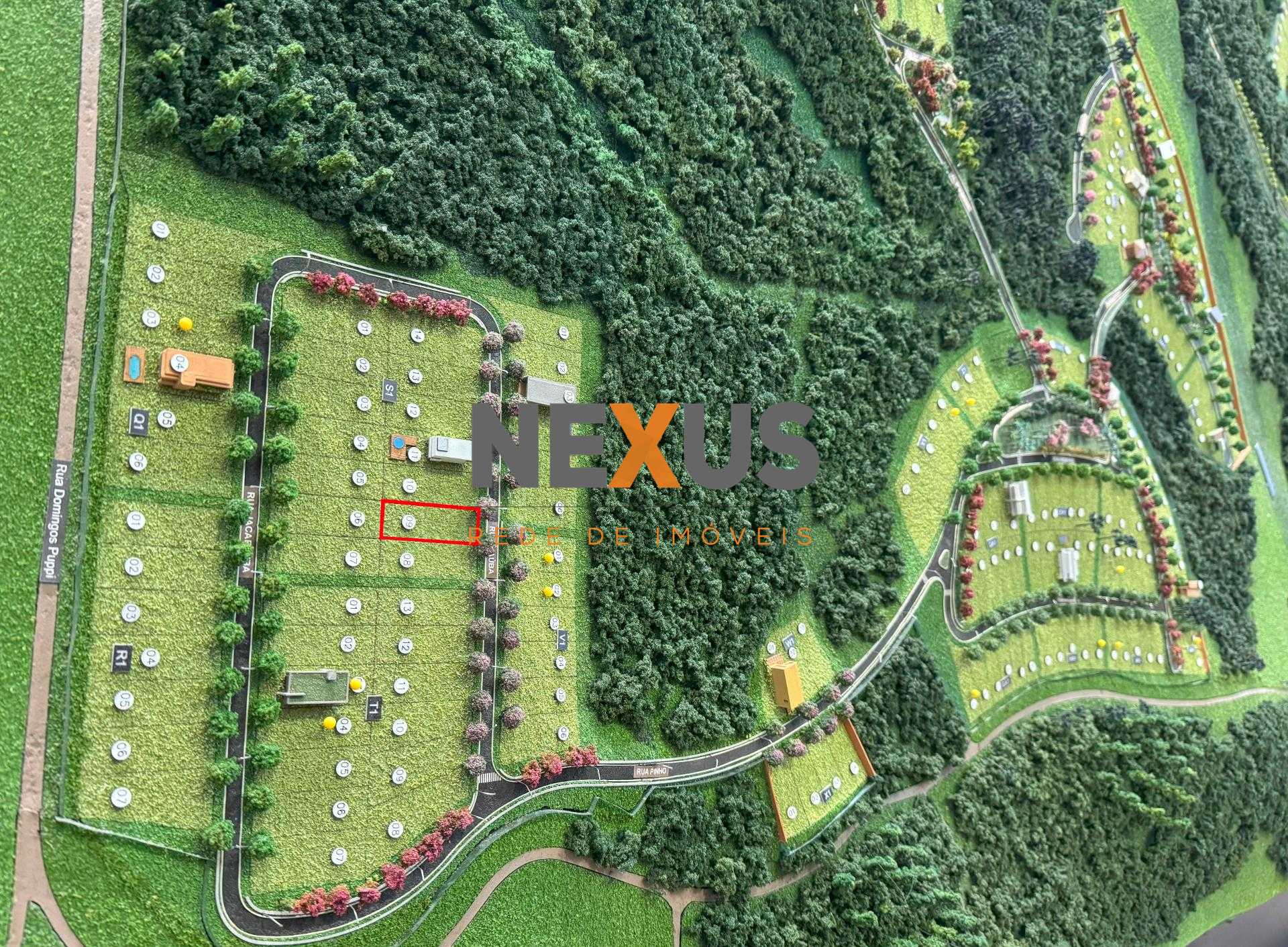 TERRENO à venda com 714m  no Alphaville Paraná em Campo Largo