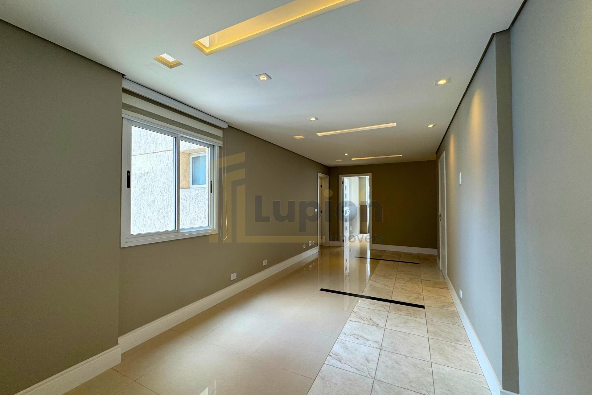 Cobertura Duplex com 3 Quartos, 3 Vagas | Água Verde, Curitiba