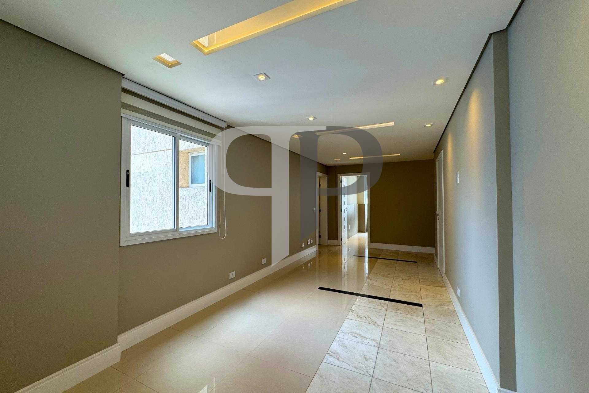 Cobertura Duplex com 3 Quartos, 3 Vagas | Água Verde, Curitiba