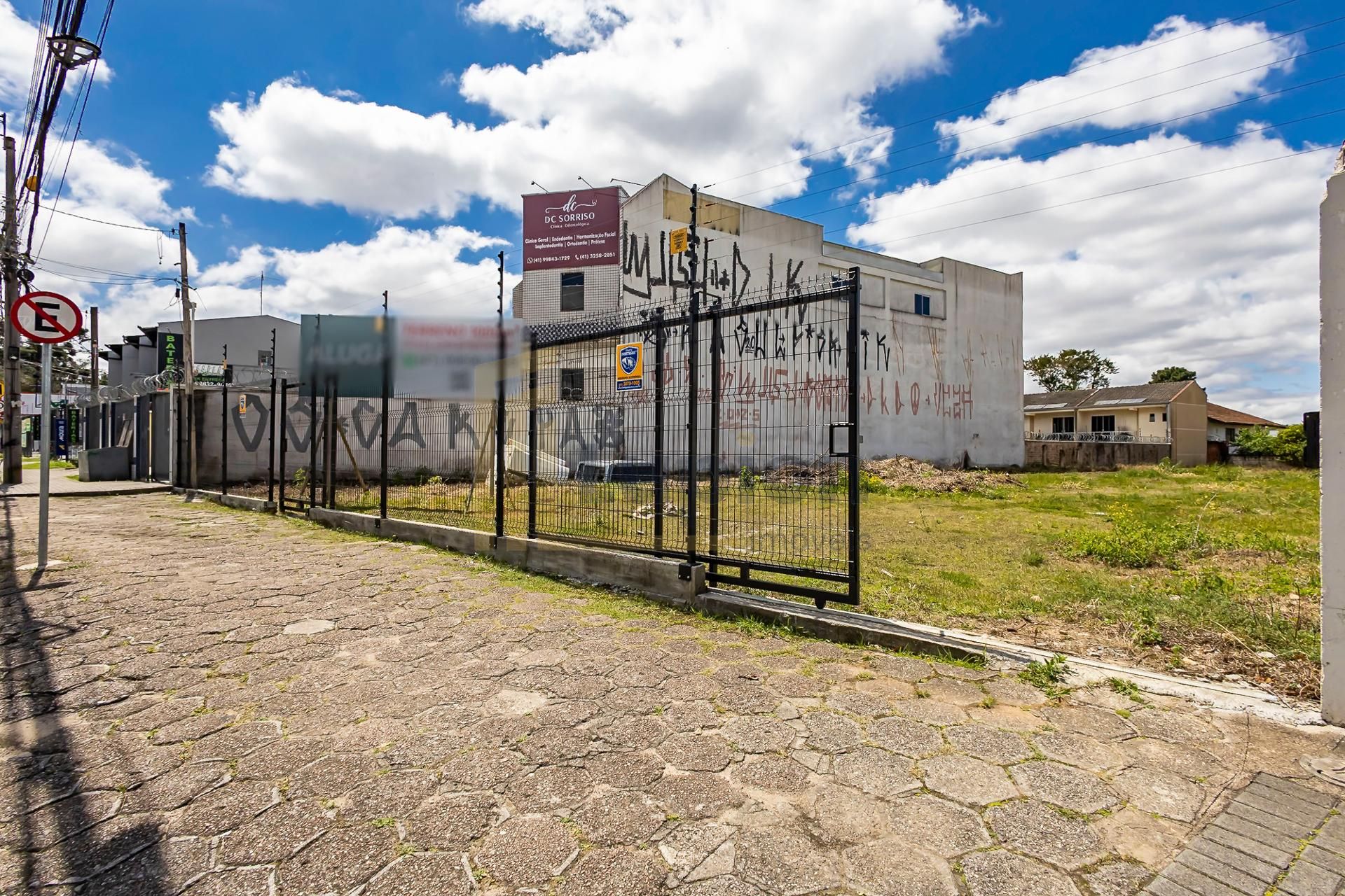 Terreno comercial para locação no Xaxim com 1.000m  na Rua Fra...