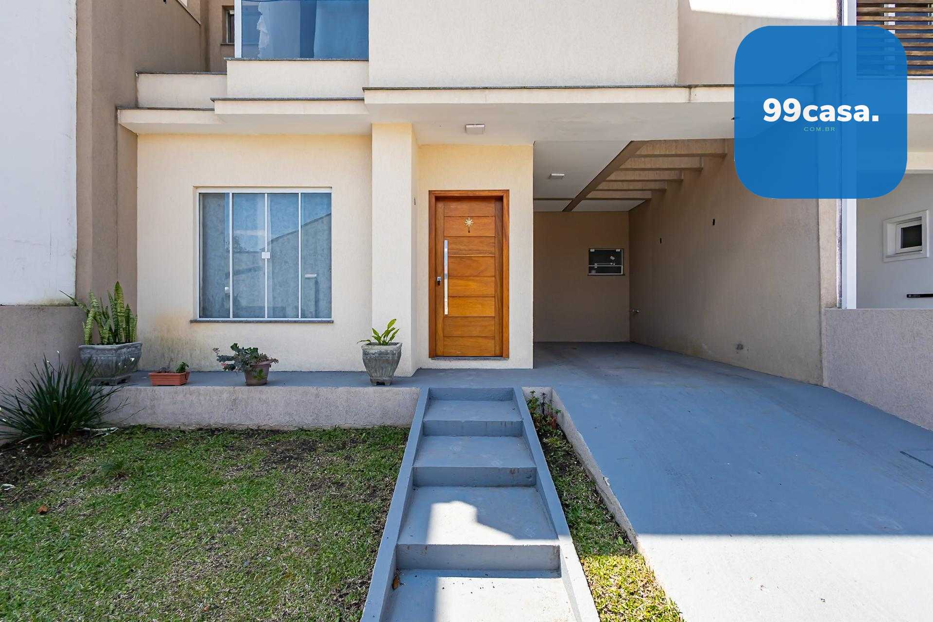 Sobrado à Venda no Vista Alegre em condomínio fechado - CURITI...