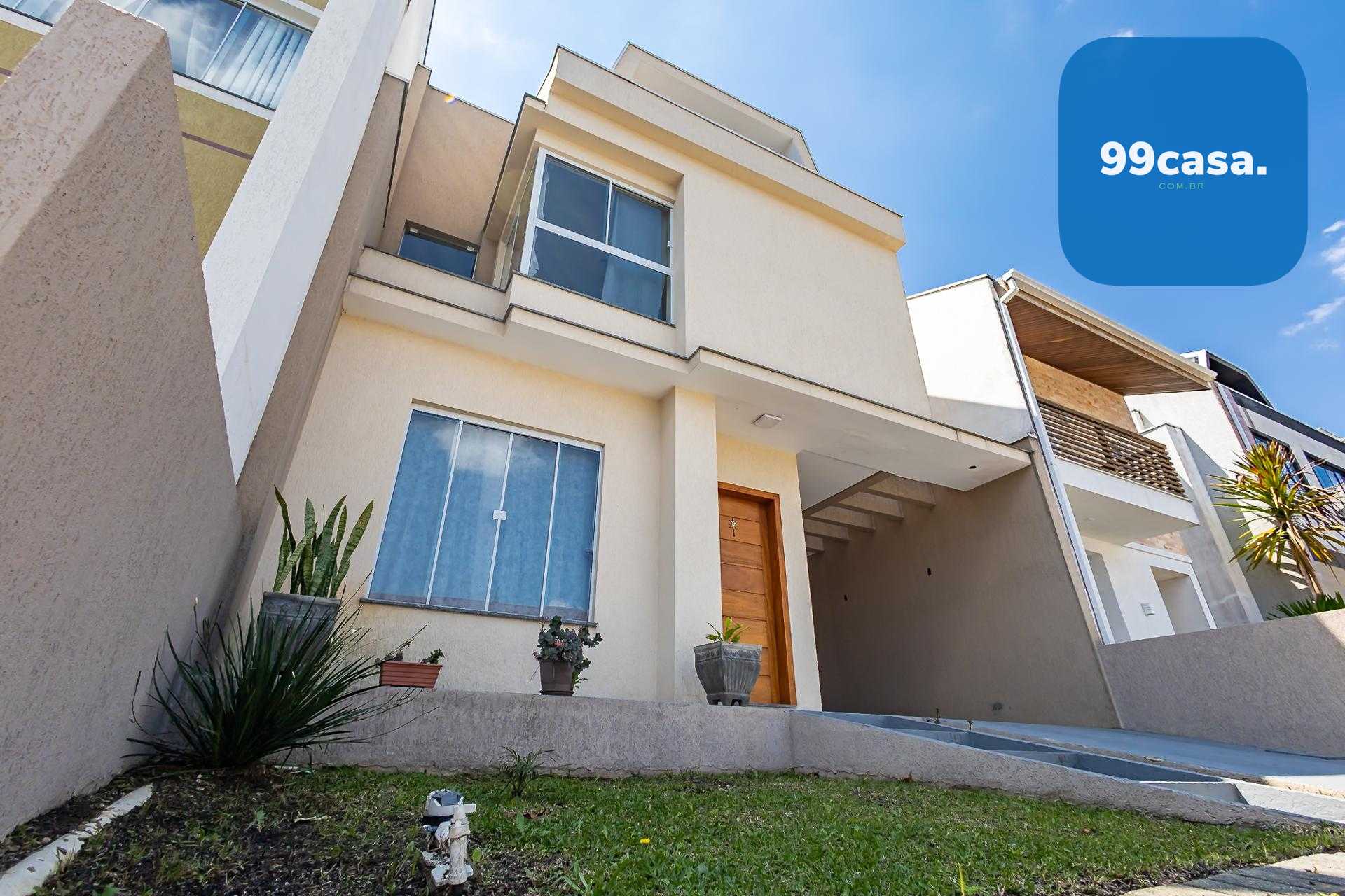 Sobrado à Venda no Vista Alegre em condomínio fechado - CURITI...