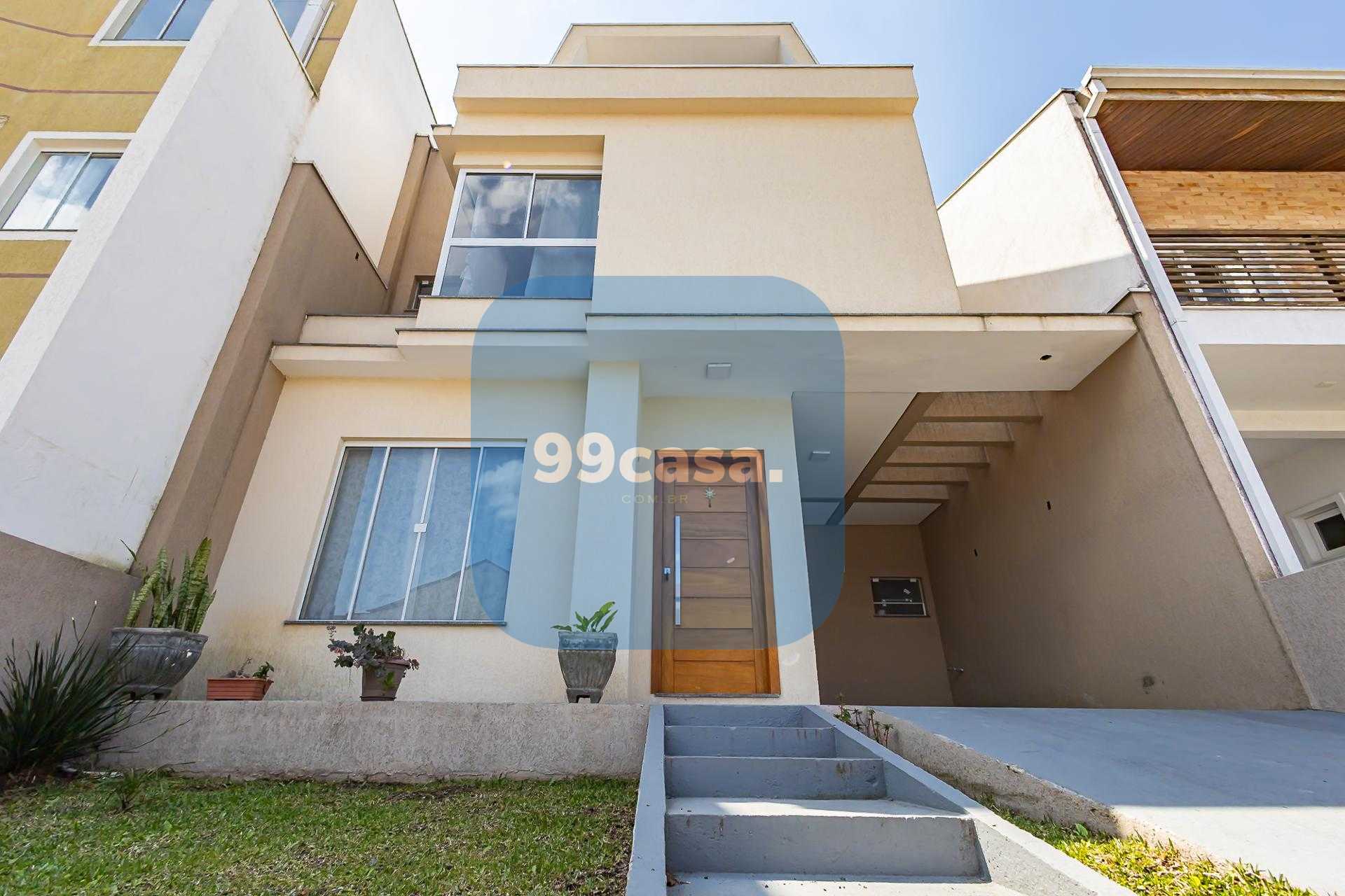 Casa 191m  no Uberaba  2 Pavimentos, Luz Natural, Quintal com ...