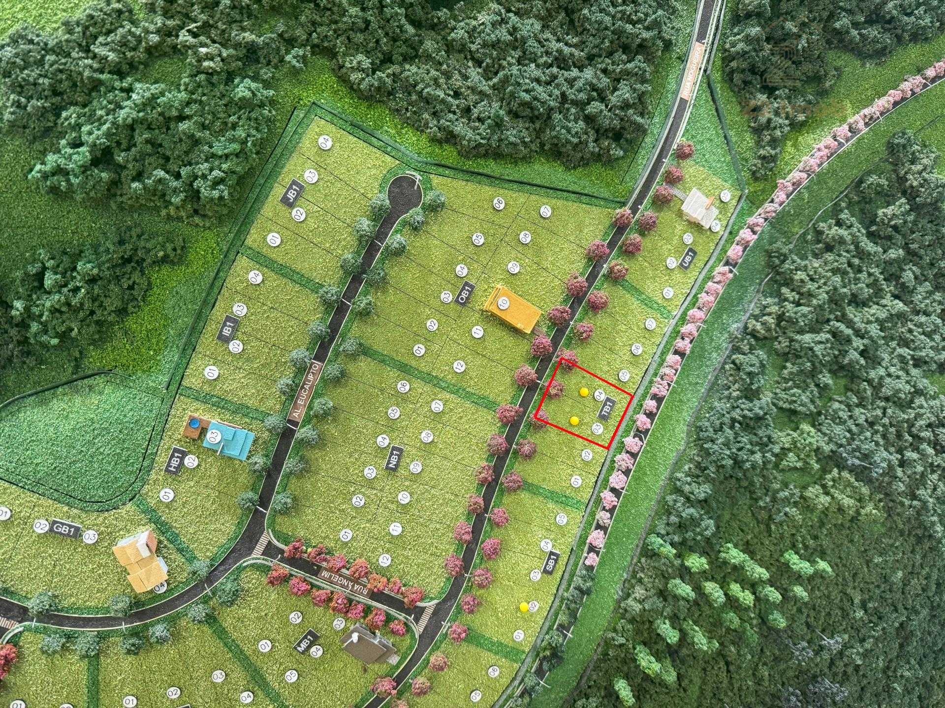 Terrenos à venda no Alphaville Paraná em Campo Largo com 1.447...