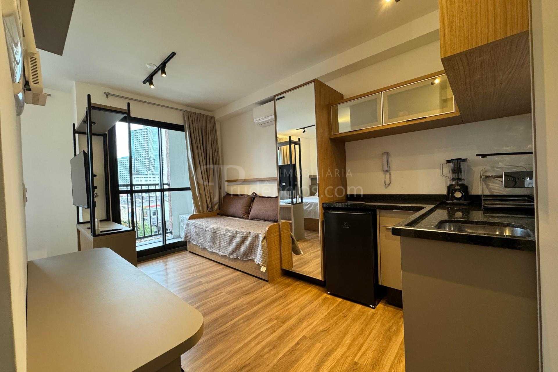 Apartamento Studio mobiliado e com sacada à venda no Centro - ...