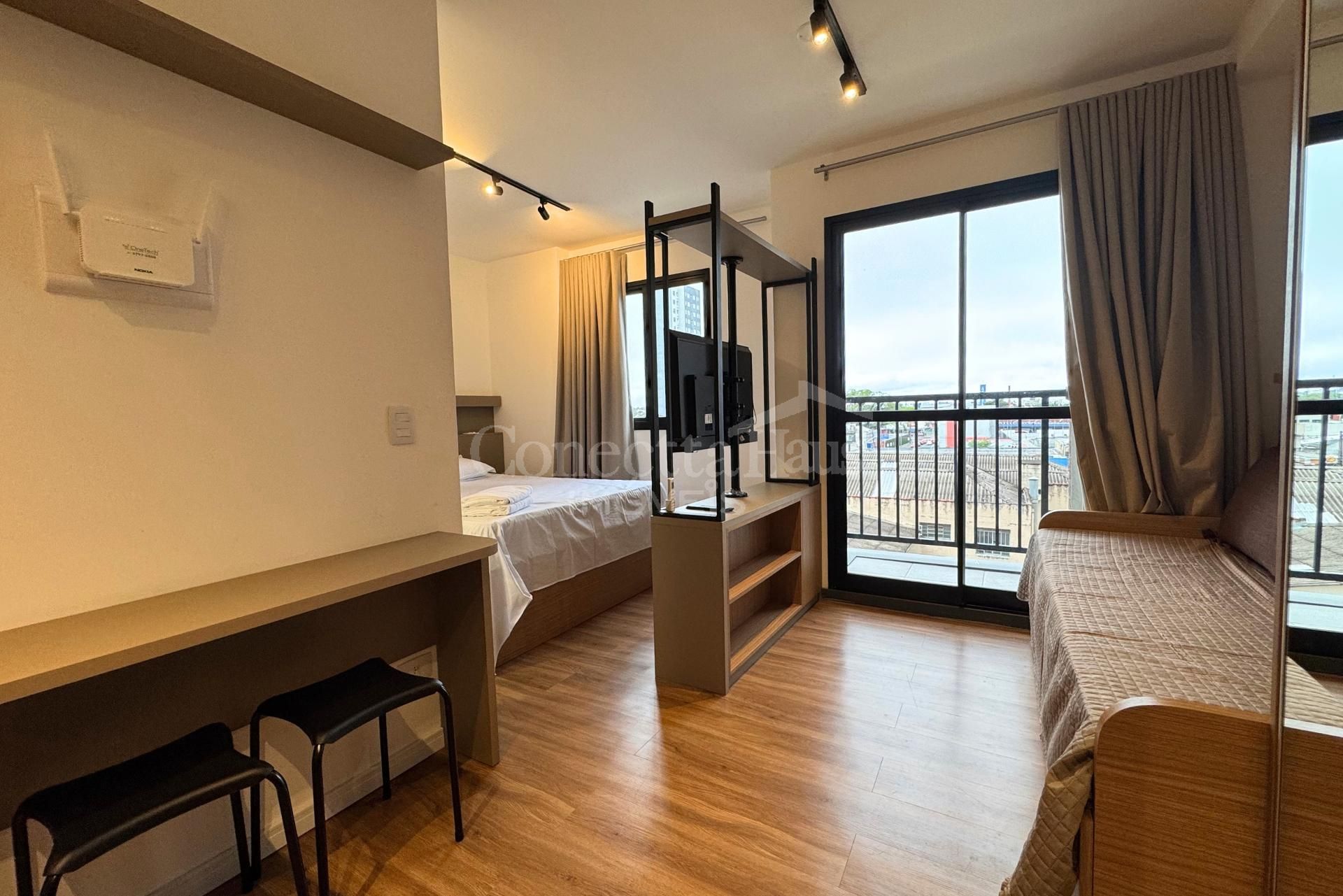 Apartamento Studio mobiliado e com sacada à venda no Centro - ...