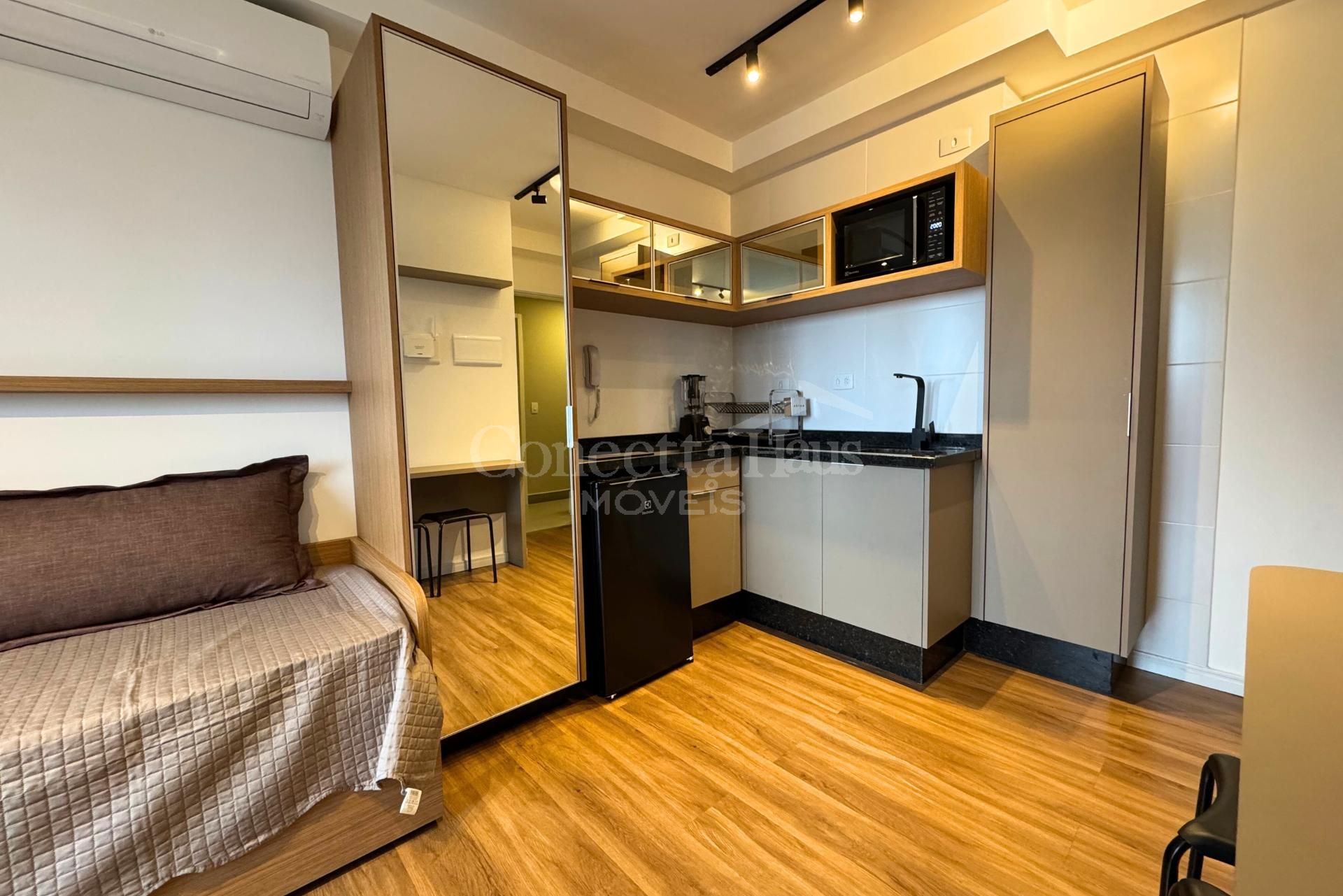 Apartamento Studio mobiliado e com sacada à venda no Centro - ...