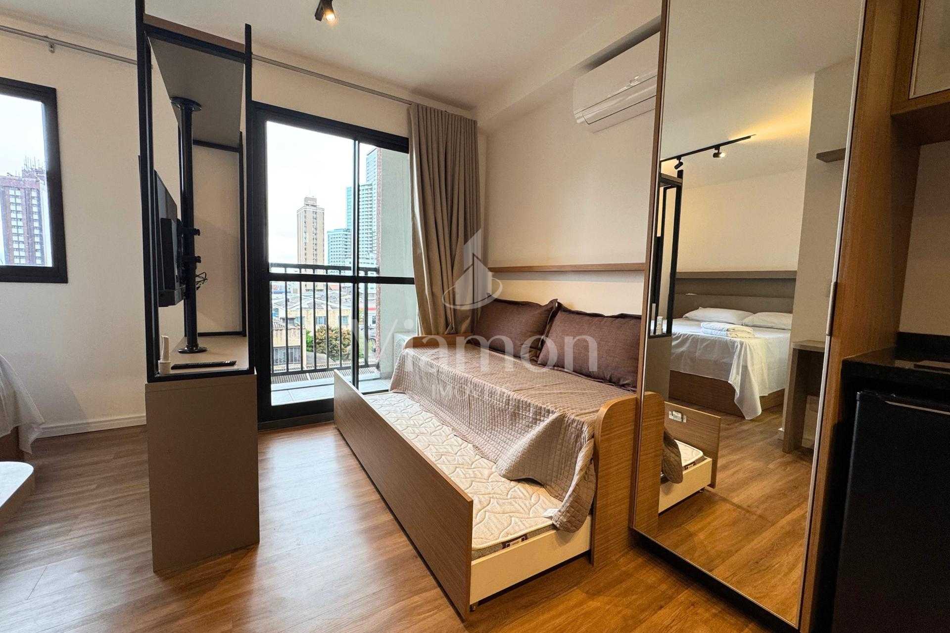 Apartamento Studio mobiliado e com sacada à venda no Centro - ...