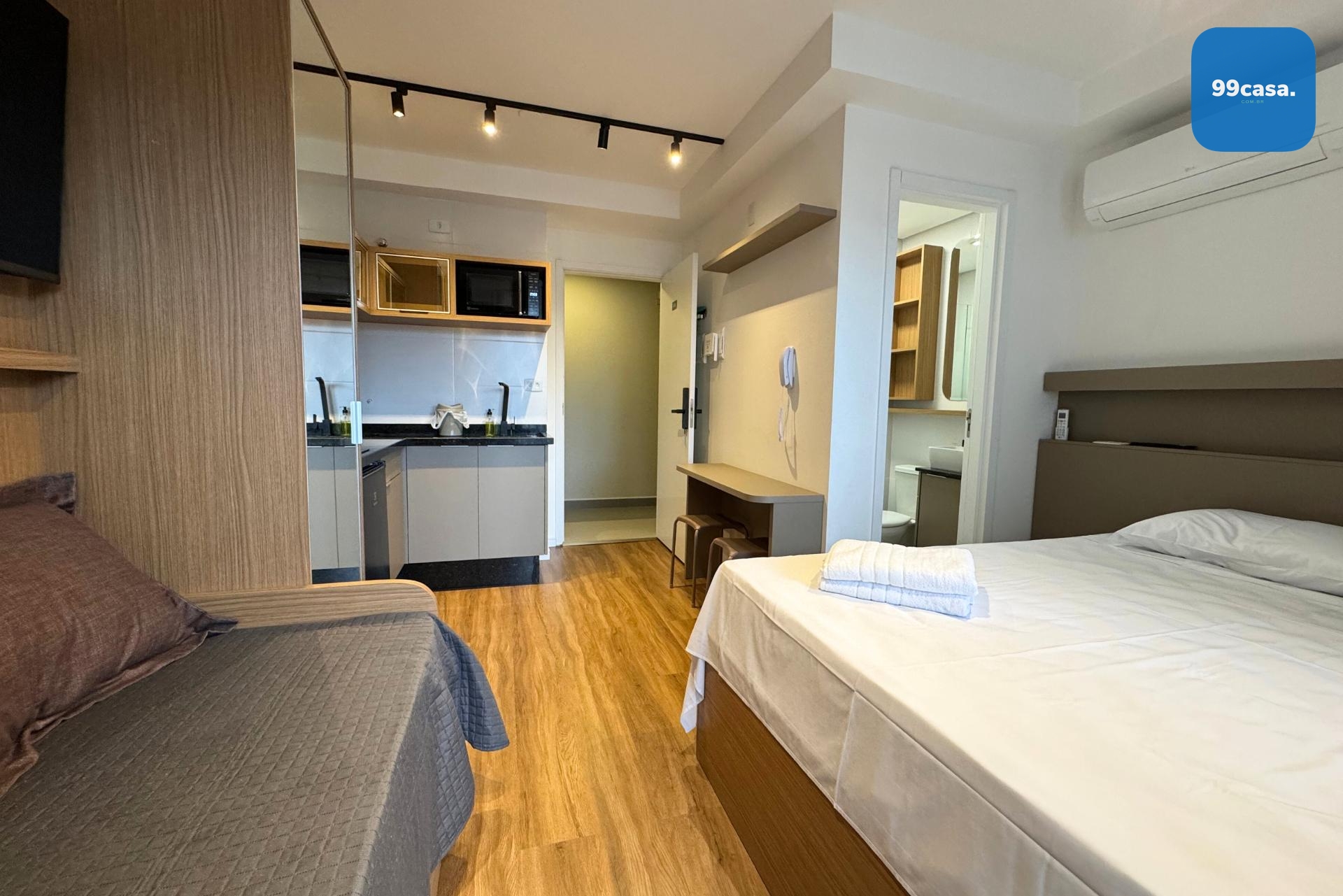Apartamento Studio mobiliado e com sacada à venda no Centro - ...