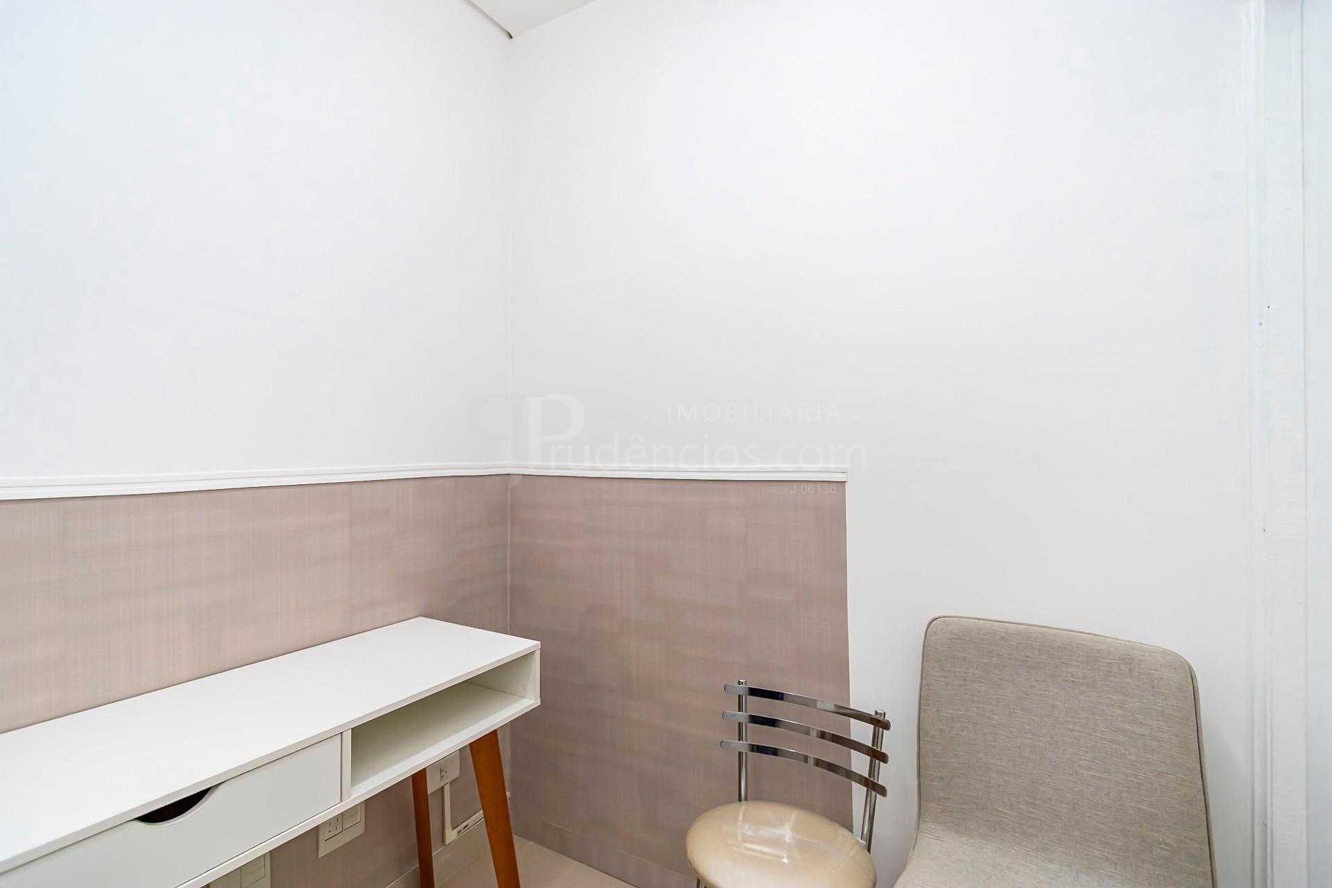 Sala comercial à venda no Batel  ao lado da Praça do Japão - ...