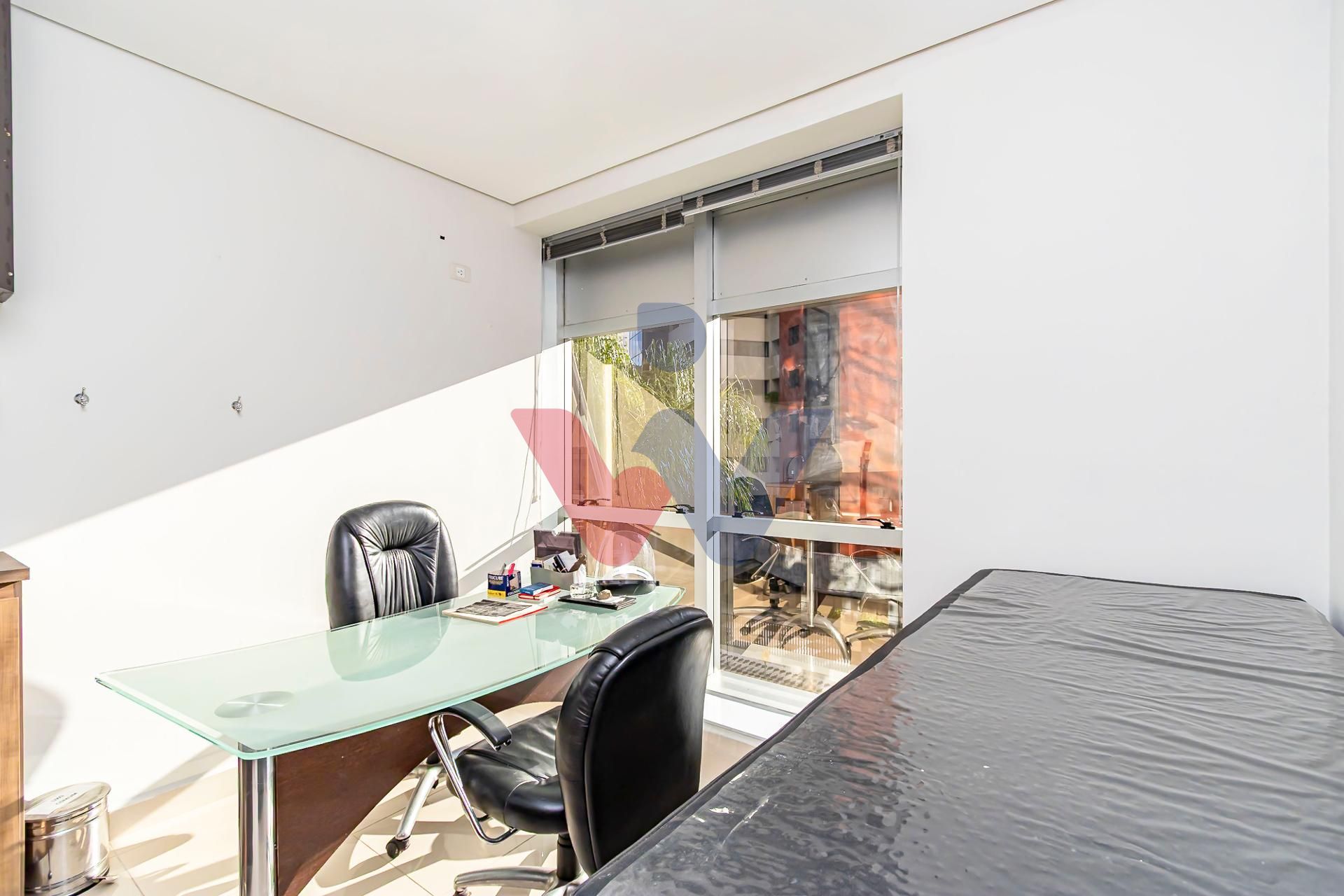 Sala comercial à venda no Batel  ao lado da Praça do Japão - ...