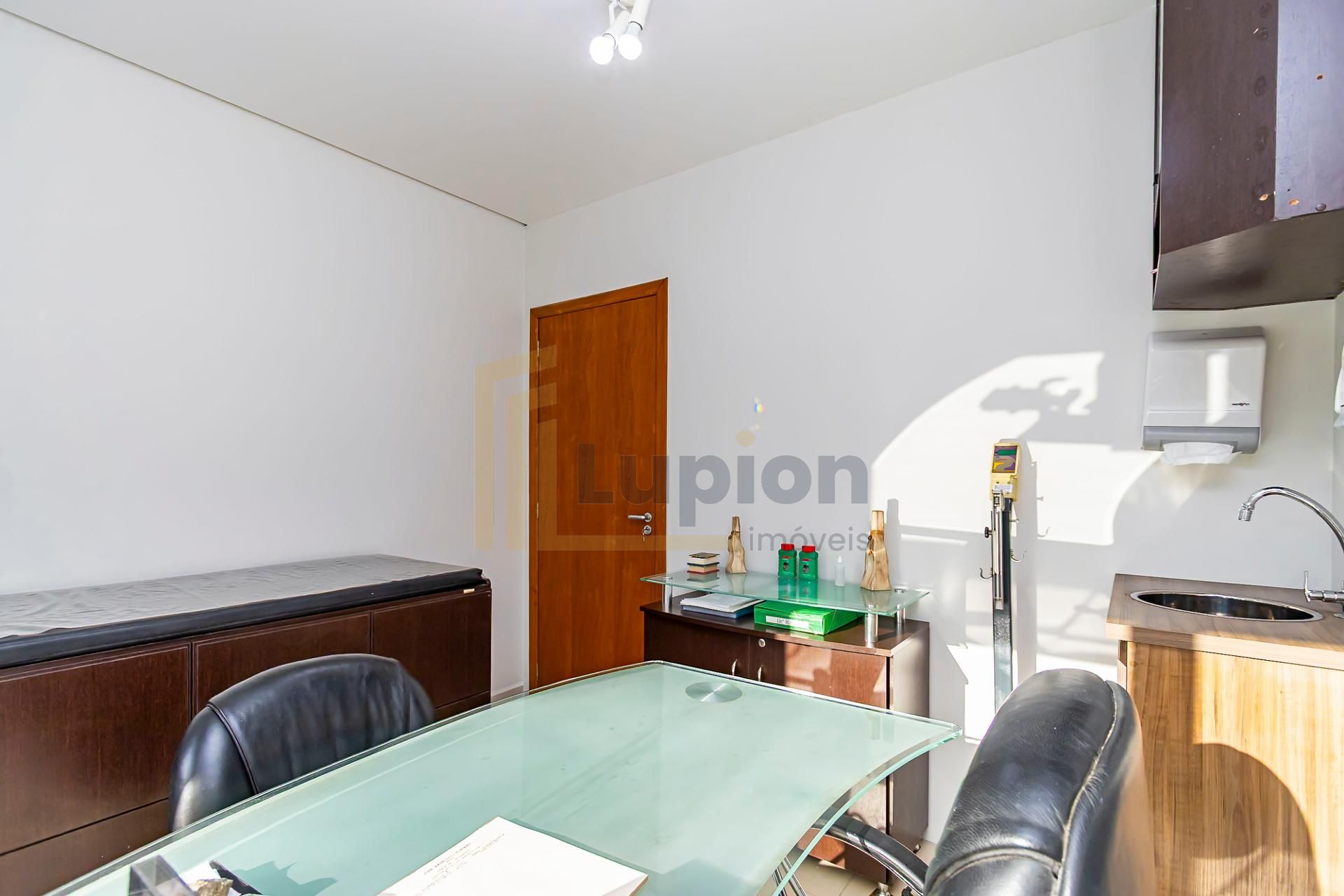 Sala comercial à venda no Batel  ao lado da Praça do Japão - ...