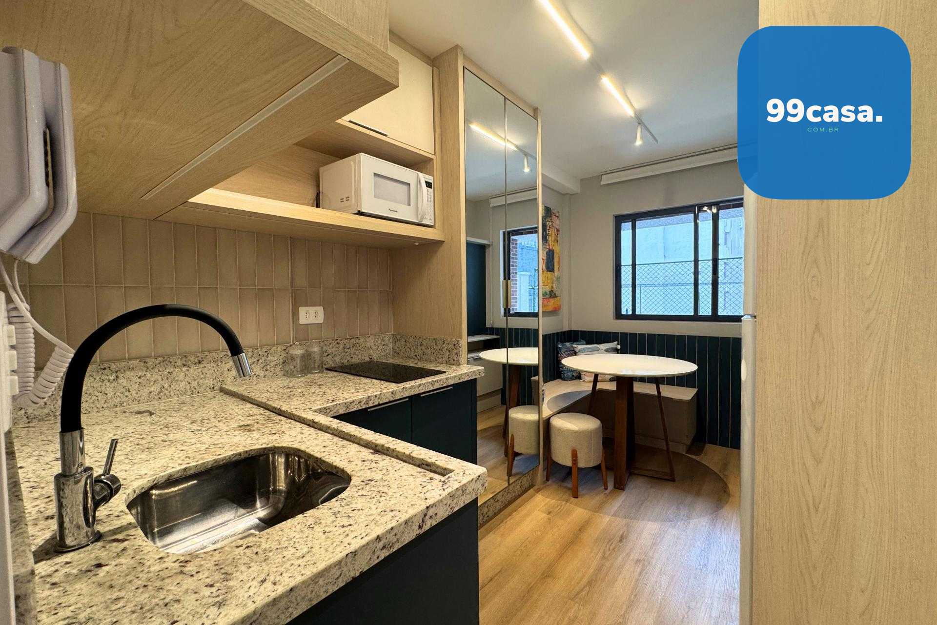 Apartamento de 1 Quarto Mobiliado à venda no Centro de Curitiba