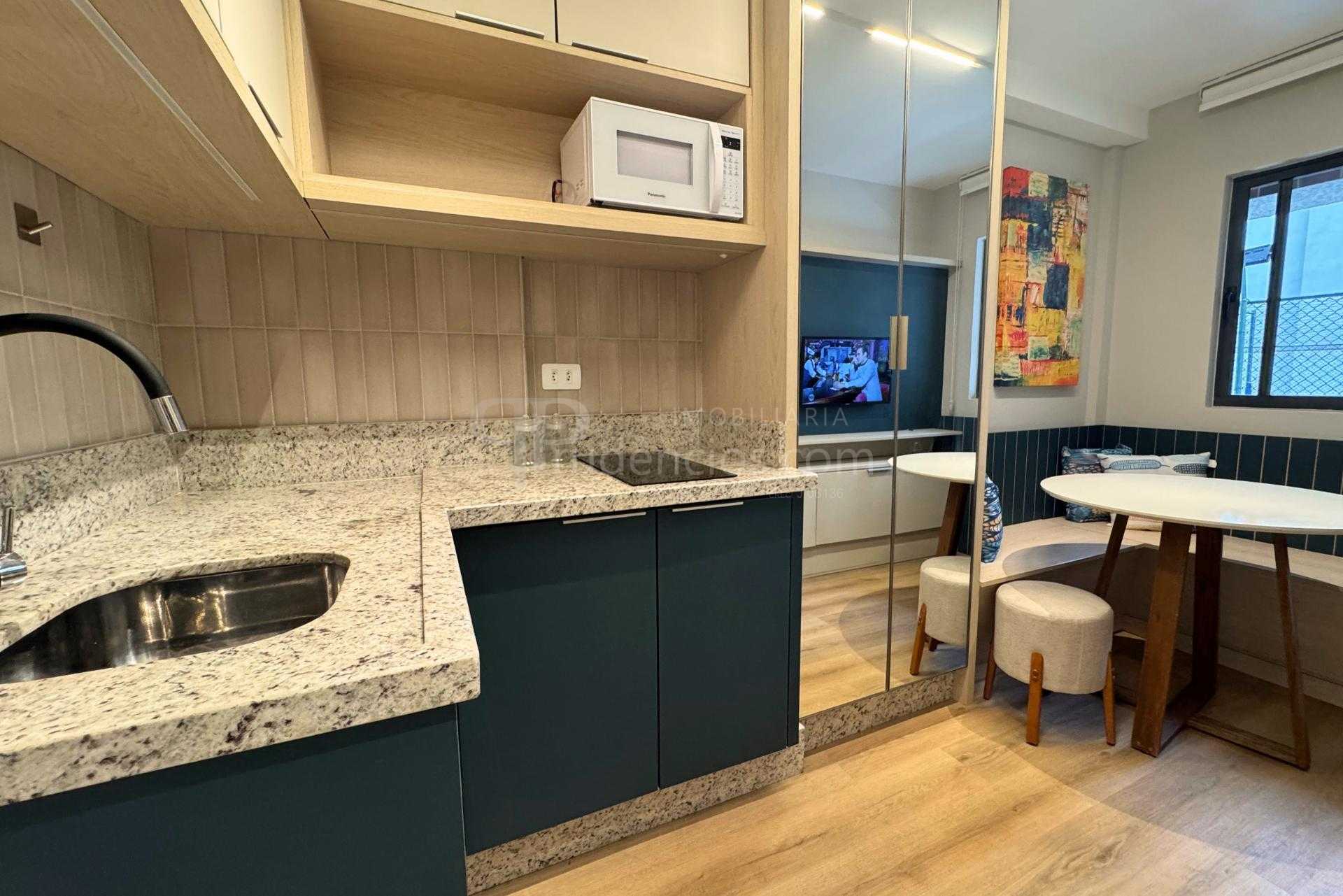 Apartamento de 1 Quarto Mobiliado à venda no Centro de Curitiba