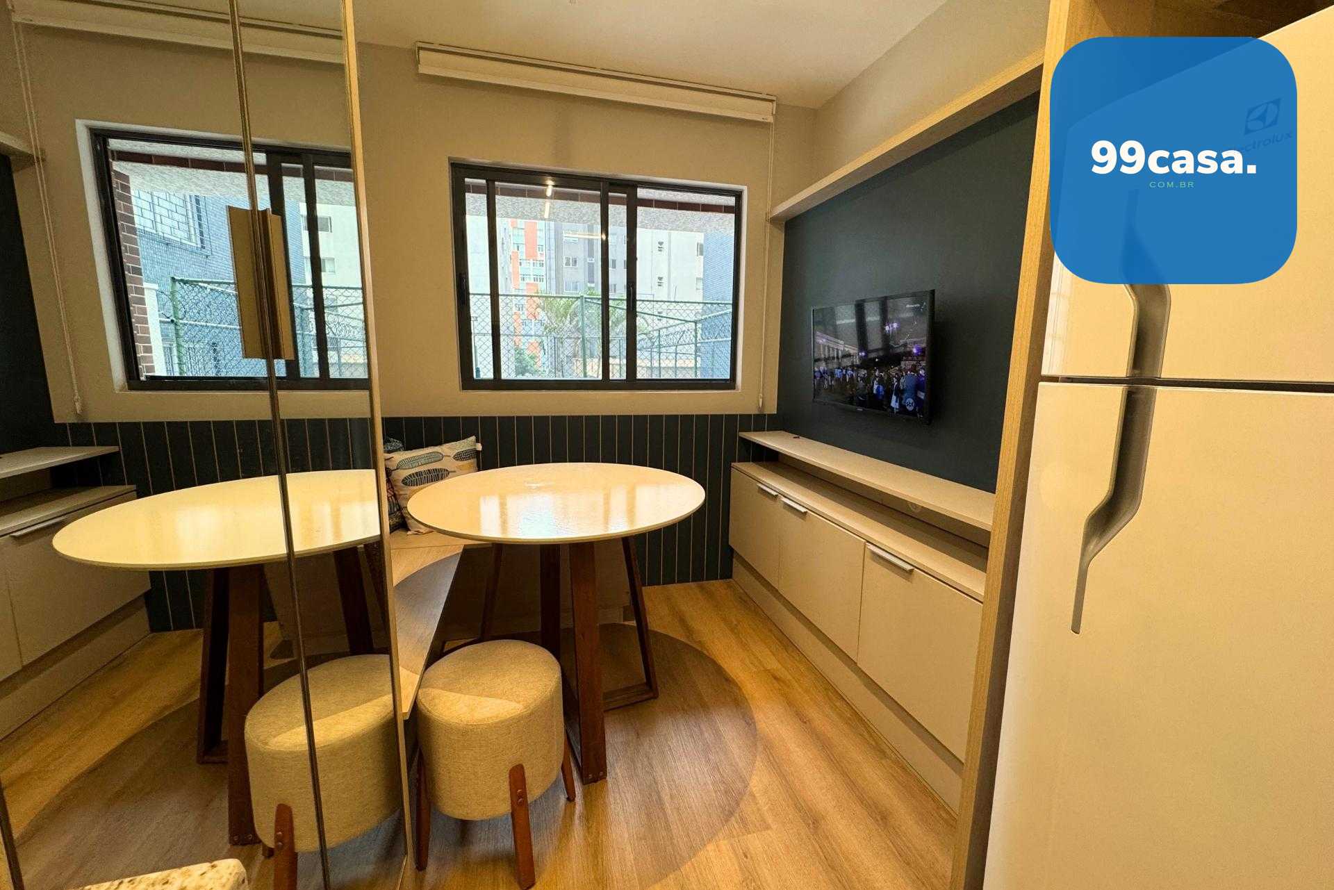 Apartamento de 1 Quarto Mobiliado à venda no Centro de Curitiba