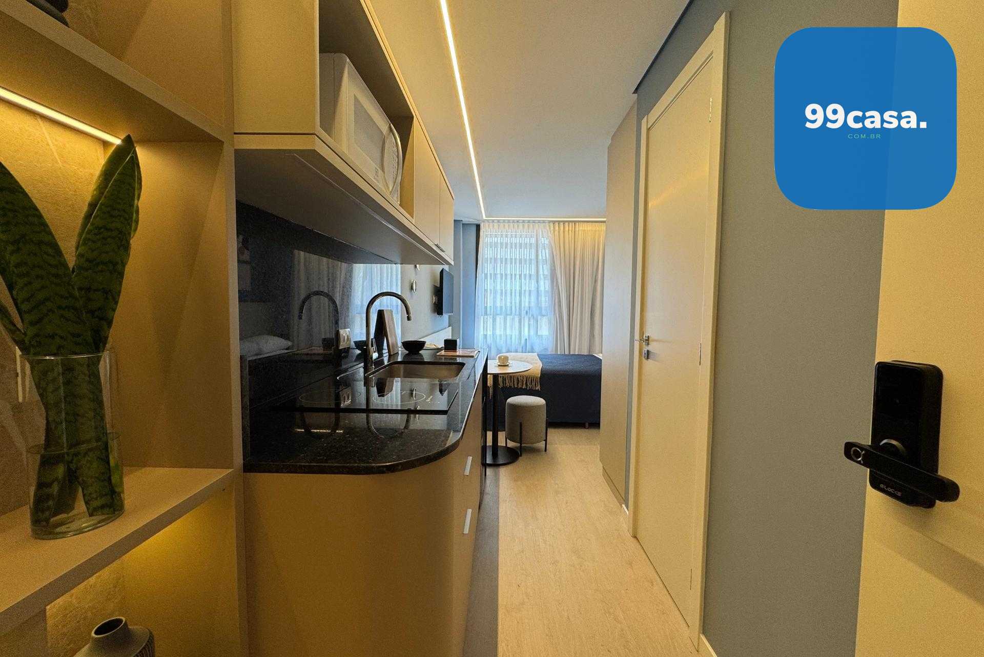 Apartamento Studio com 18m  Mobiliado no Batel | All Batel