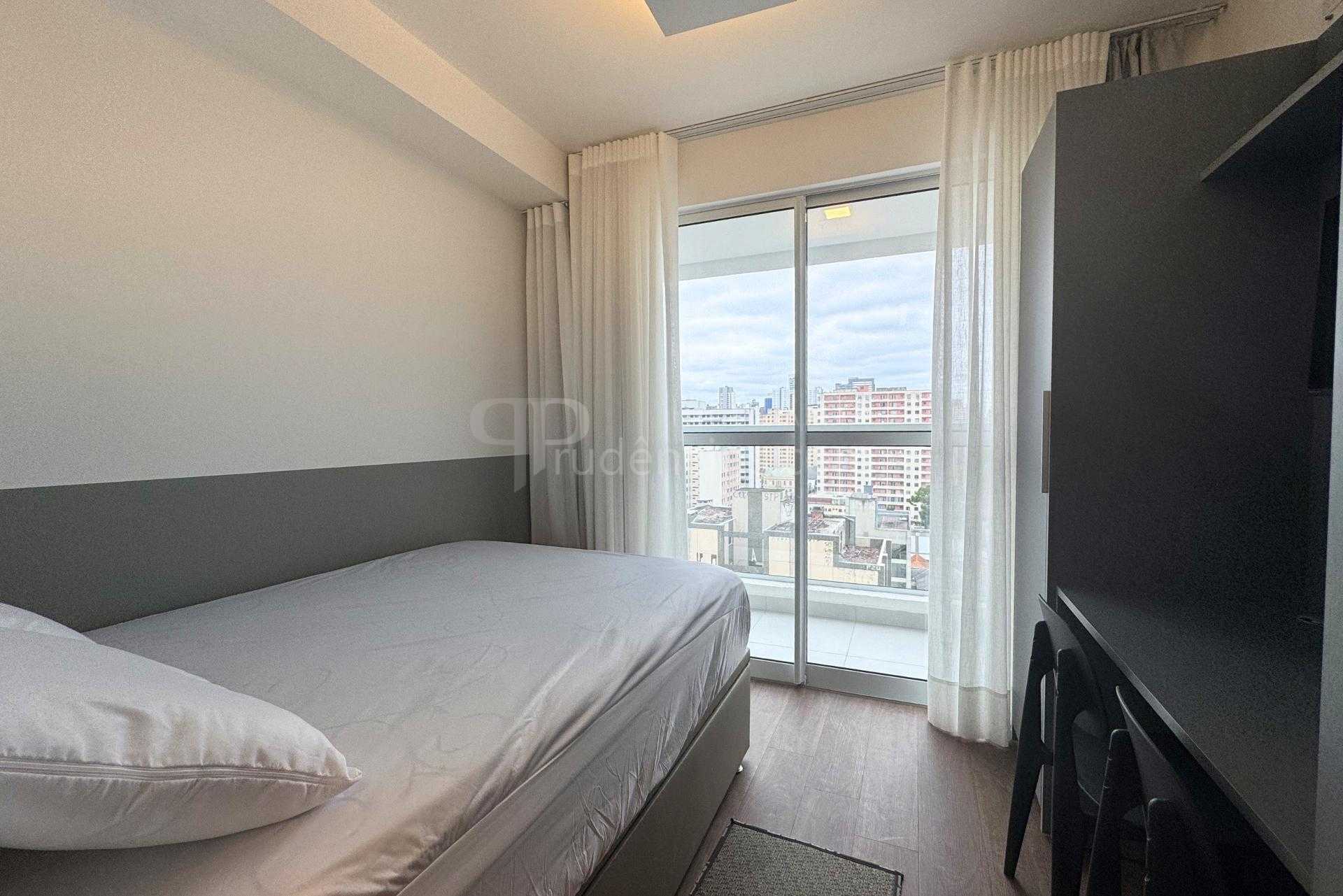 Apartamento Studio Mobiliado para Locação no Centro de Curitib...