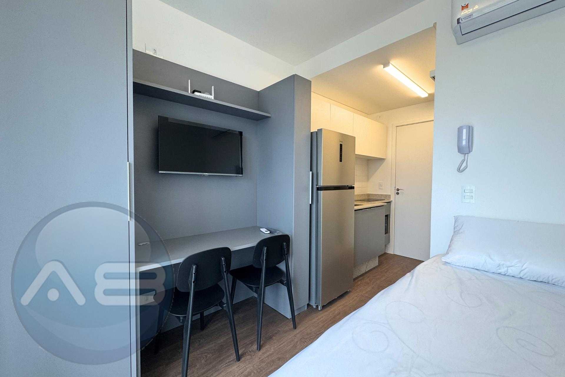 Apartamento Studio Mobiliado para Loca??o no Centro de Curitib...
