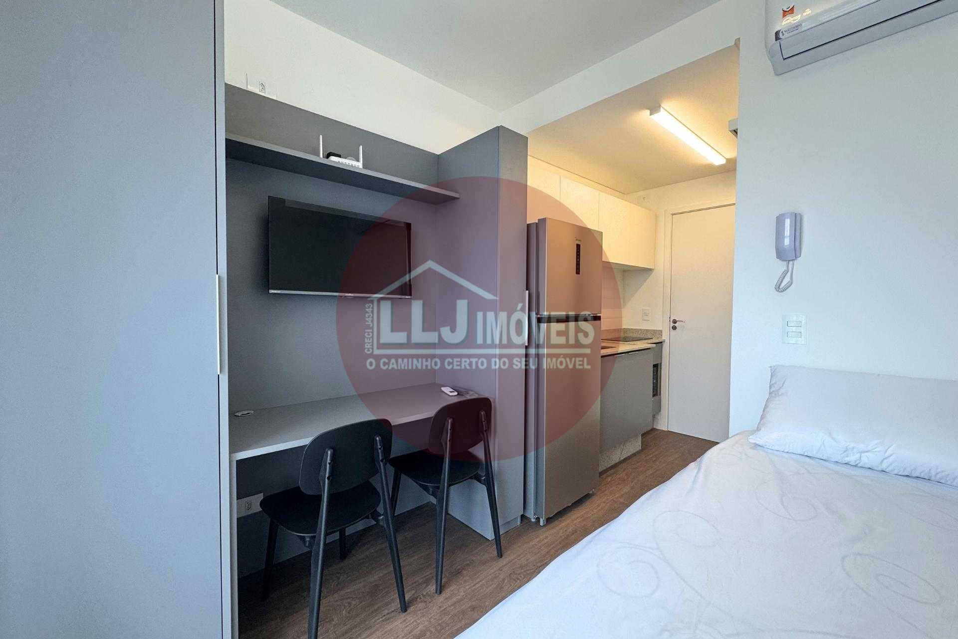 Apartamento Studio Mobiliado para Locação no Centro de Curitiba - NOVO