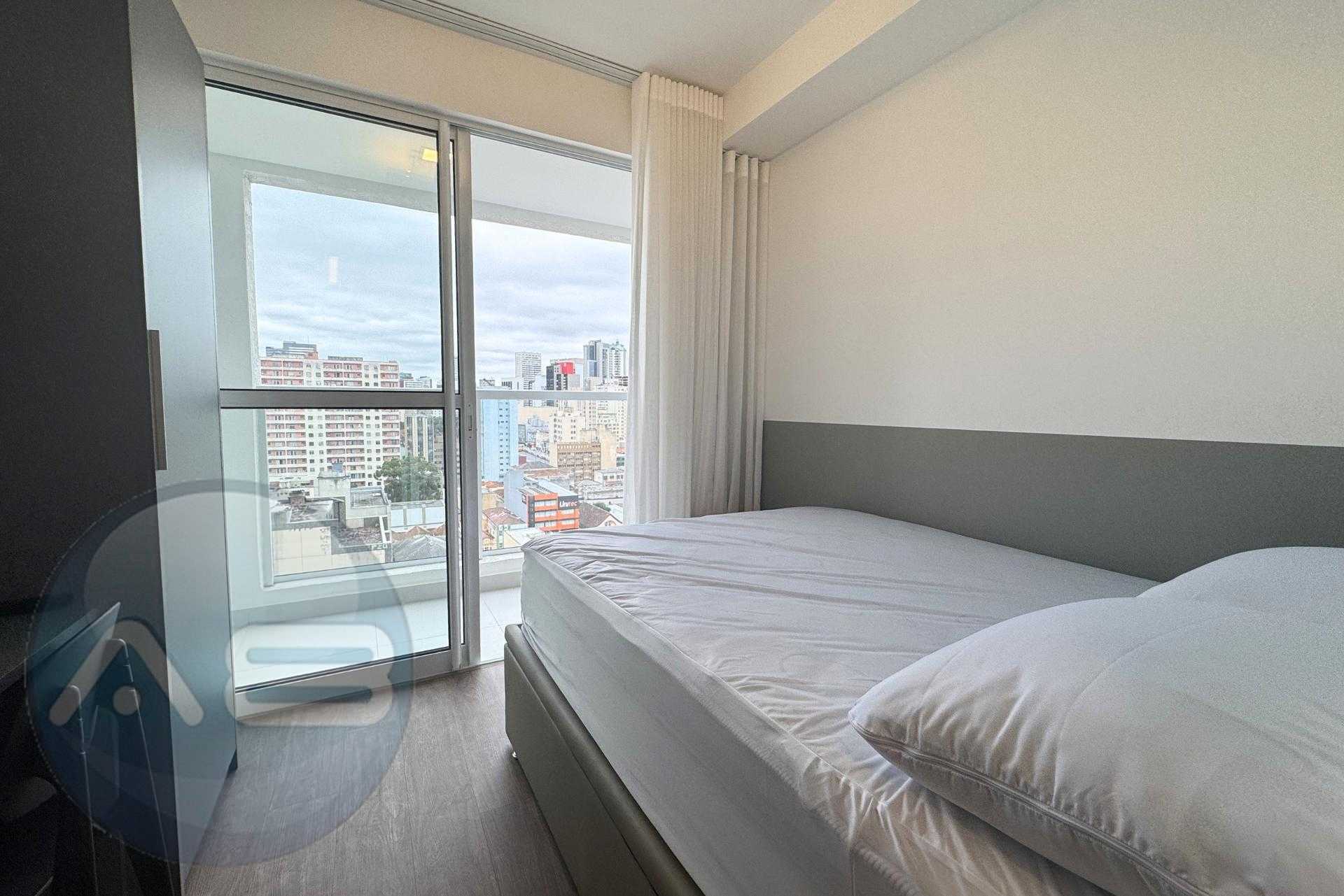 Apartamento Studio Mobiliado para Loca??o no Centro de Curitib...