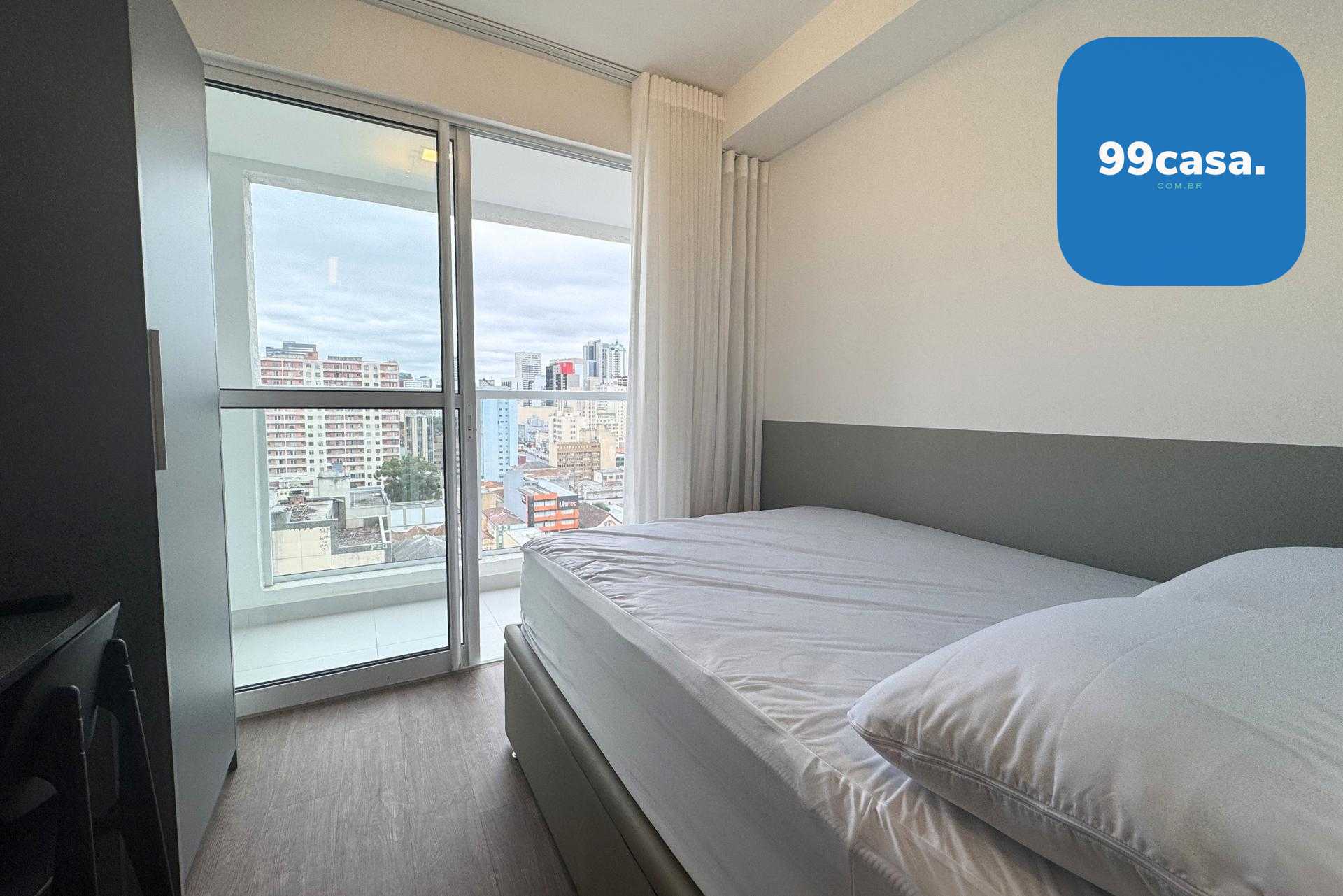 Apartamento Studio Mobiliado para Locação no Centro de Curitib...