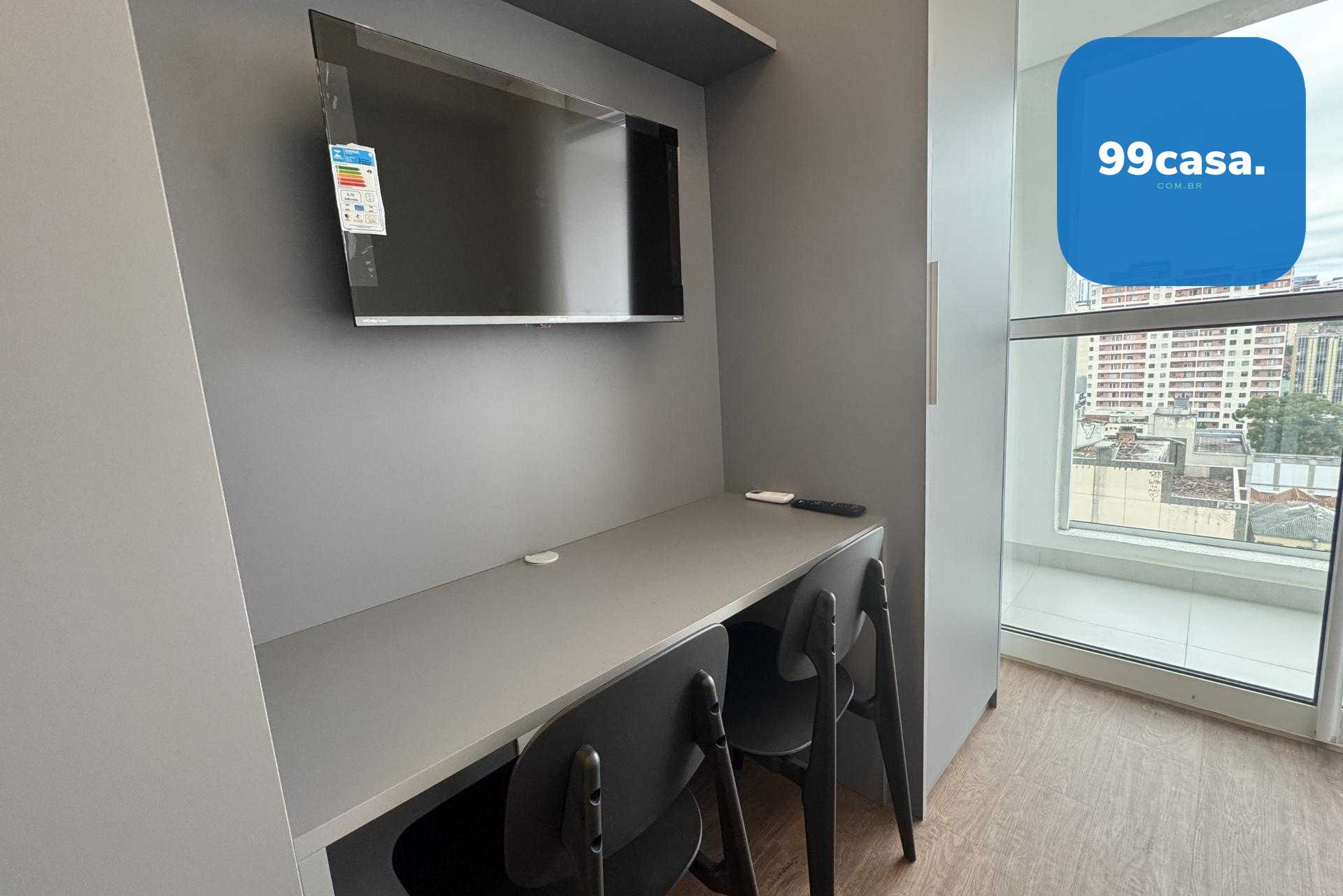 Apartamento Studio Mobiliado para Locação no Centro de Curitib...