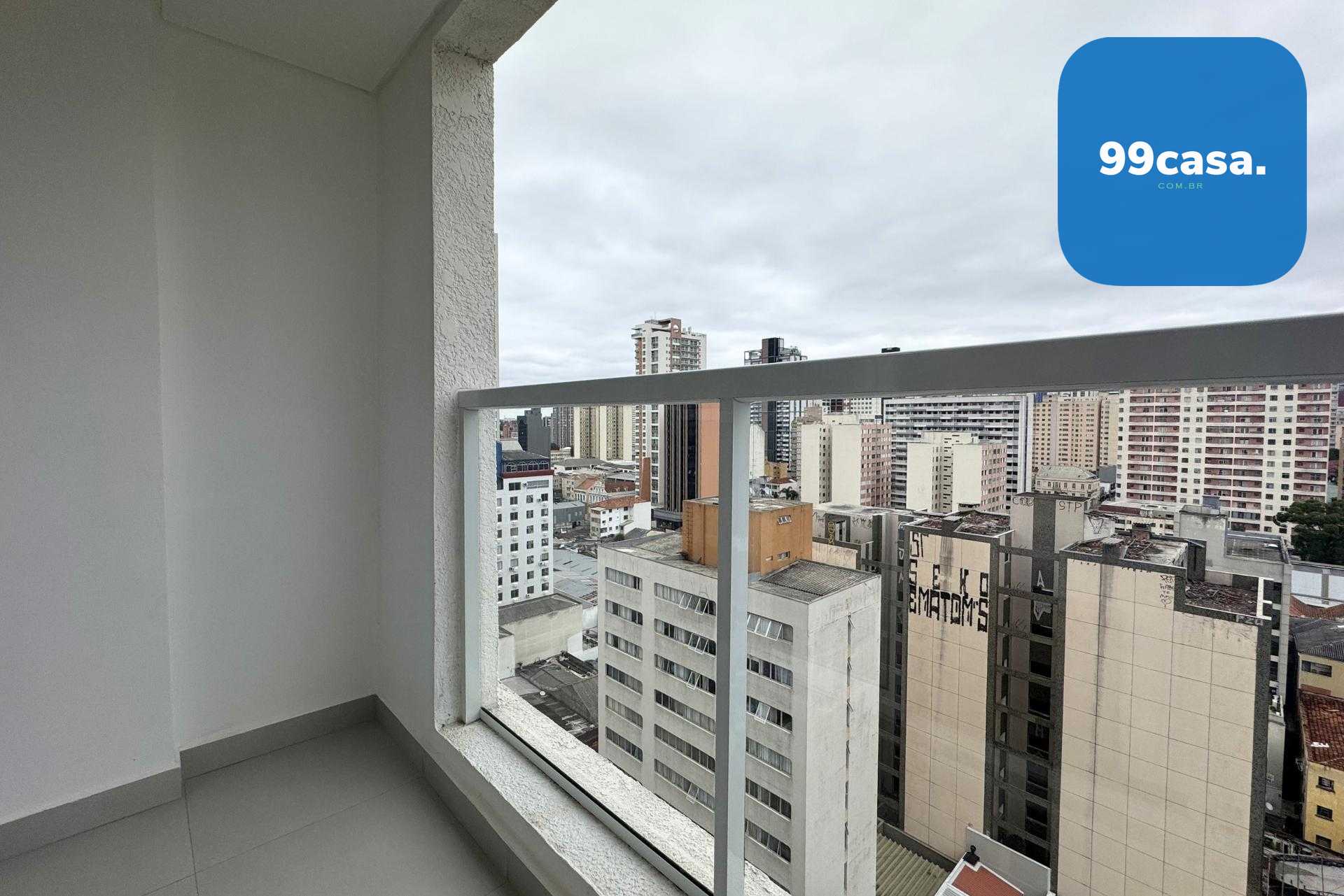 Apartamento Studio Mobiliado para Locação no Centro de Curitib...