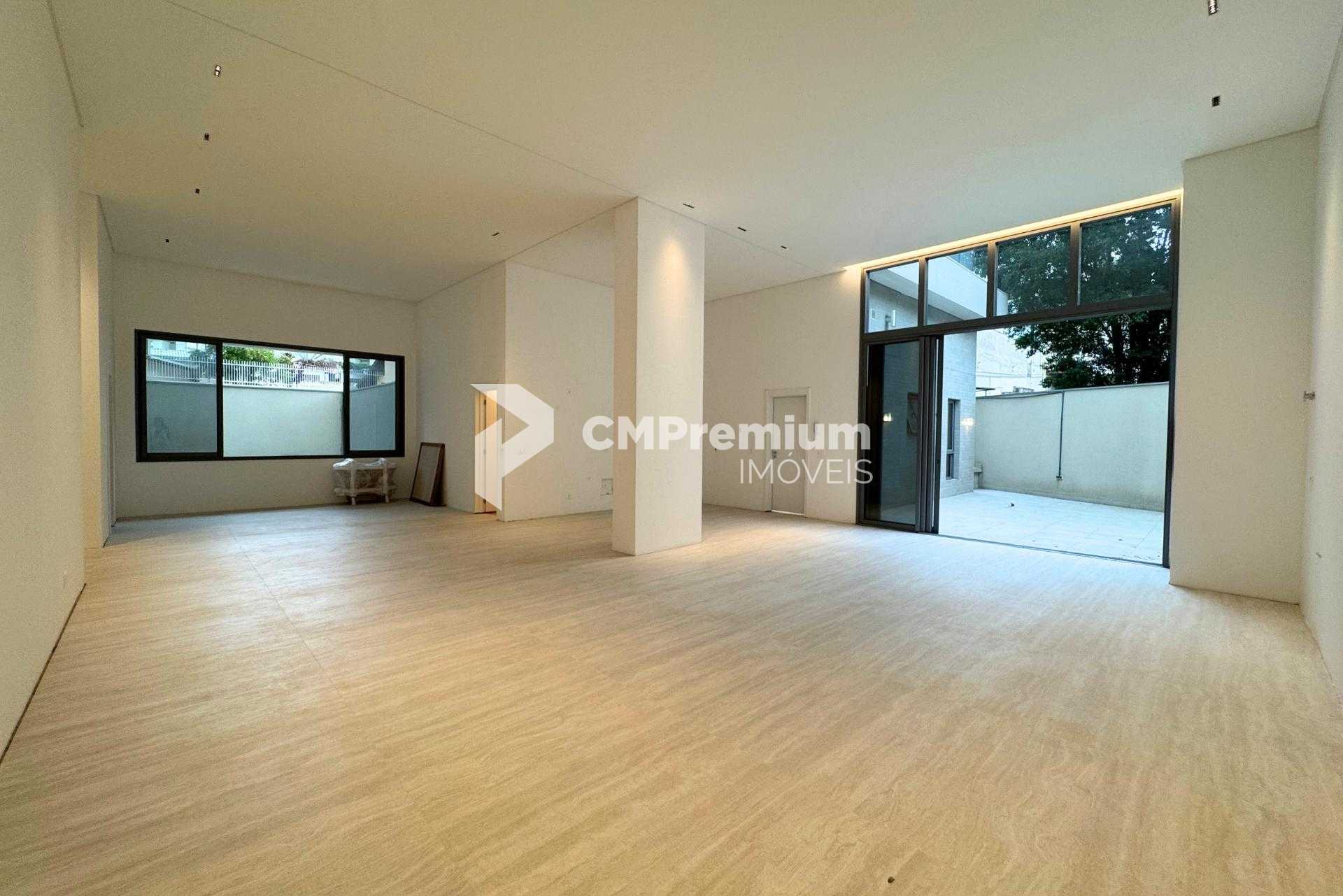 Apartamento garden à venda no Batel - 3 Suítes e 4 vagas de ga...