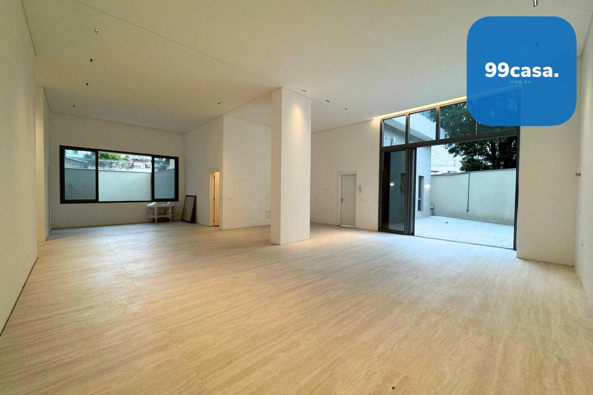 Apartamento garden à venda no Batel - 3 Suítes e 4 vagas de ga...