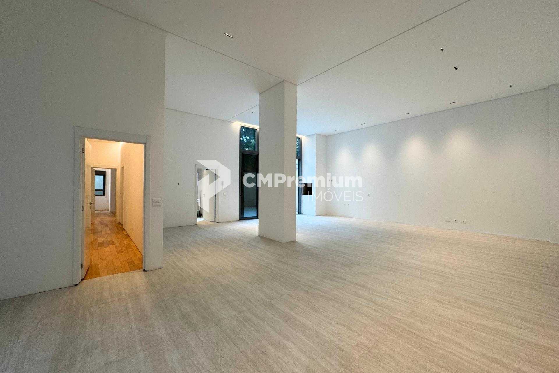 Apartamento garden à venda no Batel - 3 Suítes e 4 vagas de ga...