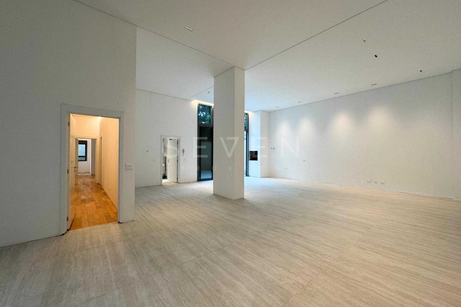 Apartamento garden à venda no Batel - 3 Suítes e 4 vagas de ga...