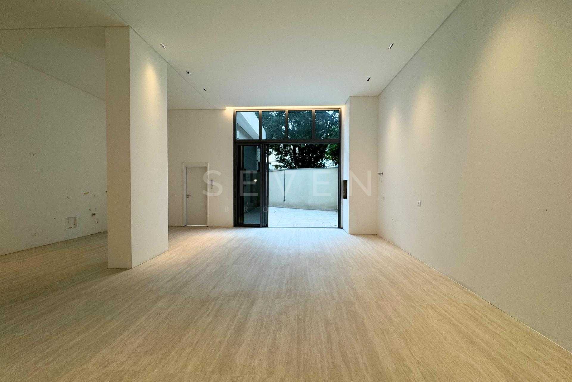 Apartamento garden à venda no Batel - 3 Suítes e 4 vagas de ga...