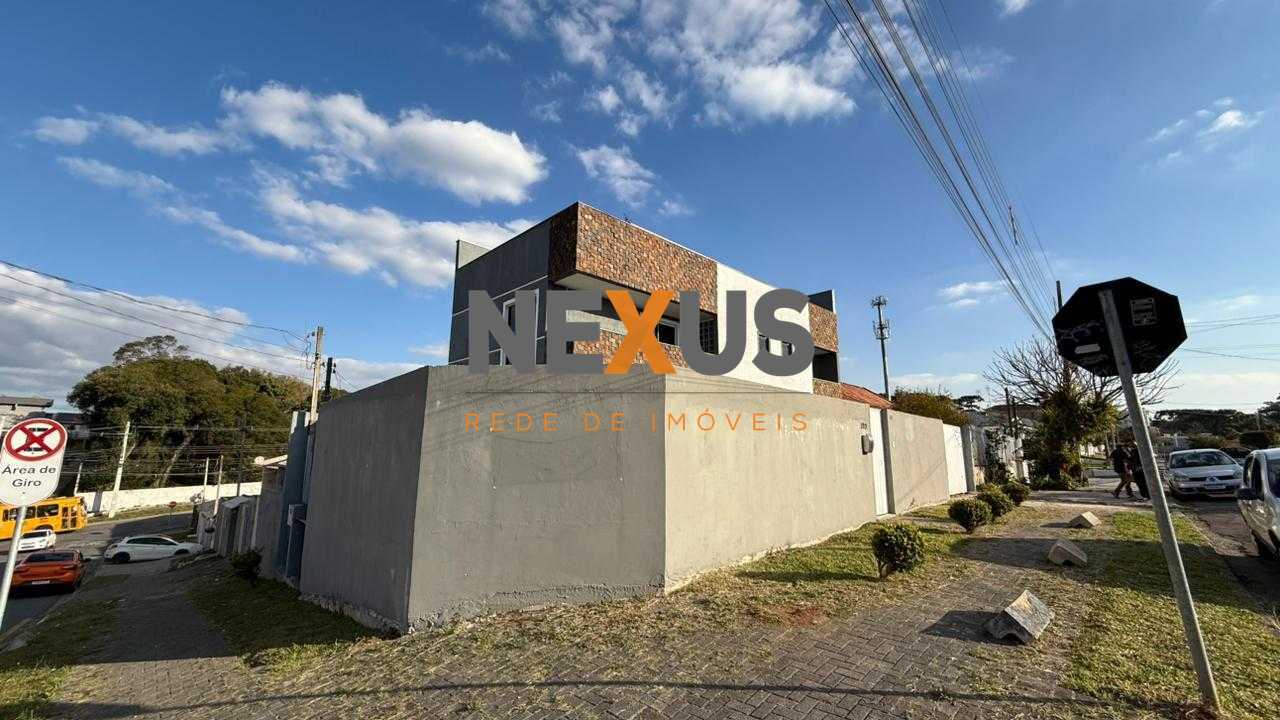 Sobrado com terraço e vista panorâmica no Santa Cândida em Cur...