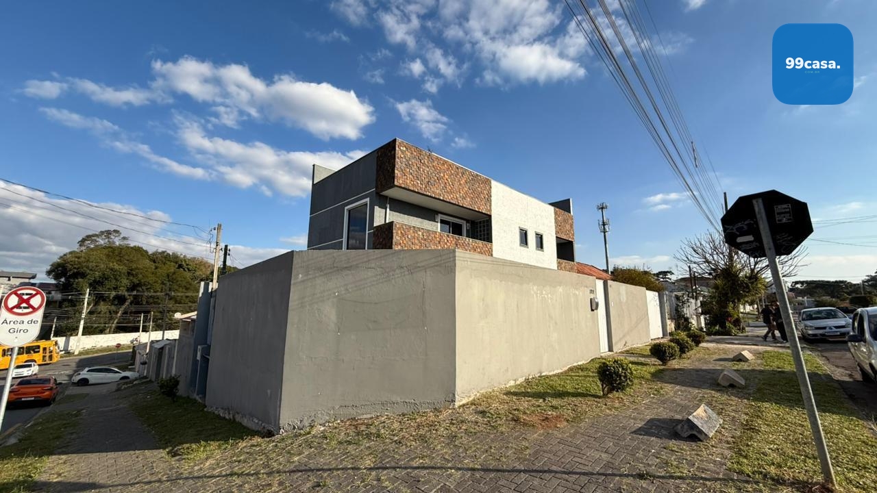 Sobrado com terraço e vista panorâmica no Santa Cândida em Cur...