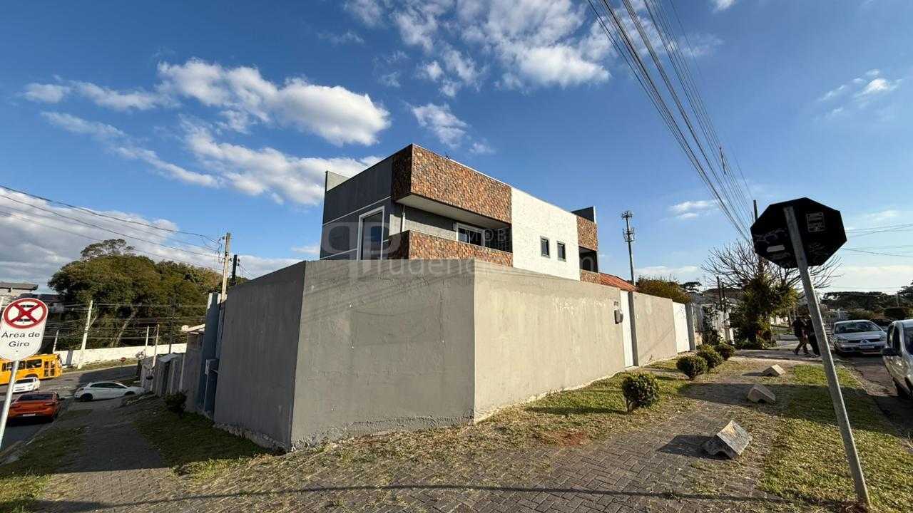 Sobrado com terraço e vista panorâmica no Santa Cândida em Cur...