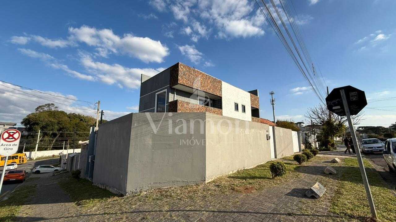 Sobrado com terraço e vista panorâmica no Santa Cândida em Cur...