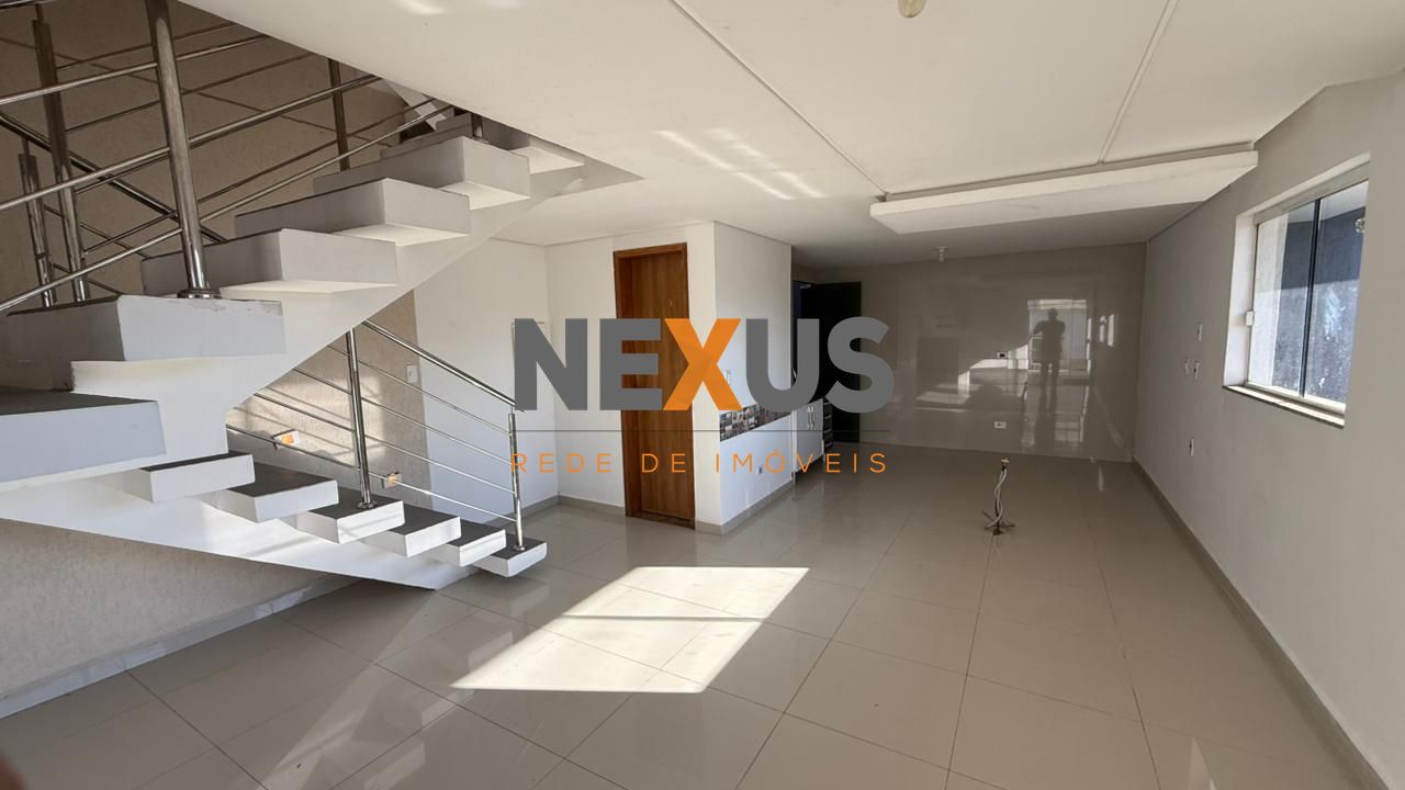 Sobrado com terraço e vista panorâmica no Santa Cândida em Cur...