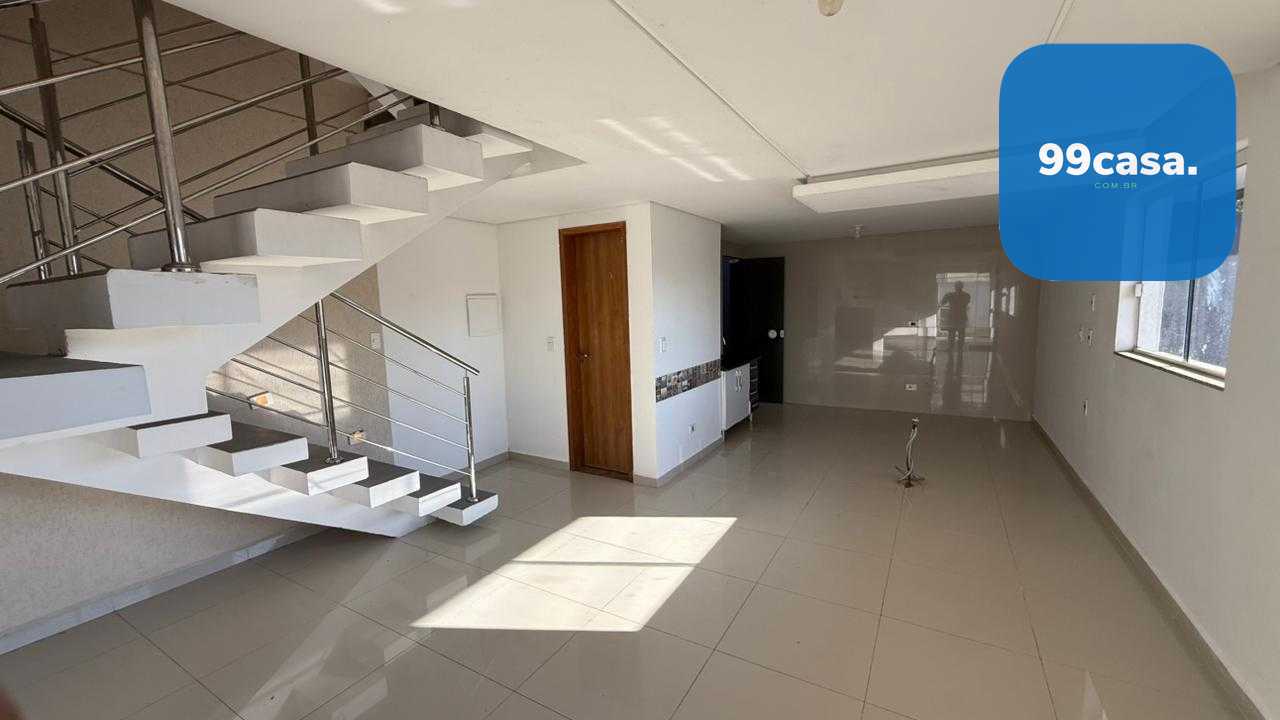 Sobrado com terraço e vista panorâmica no Santa Cândida em Cur...