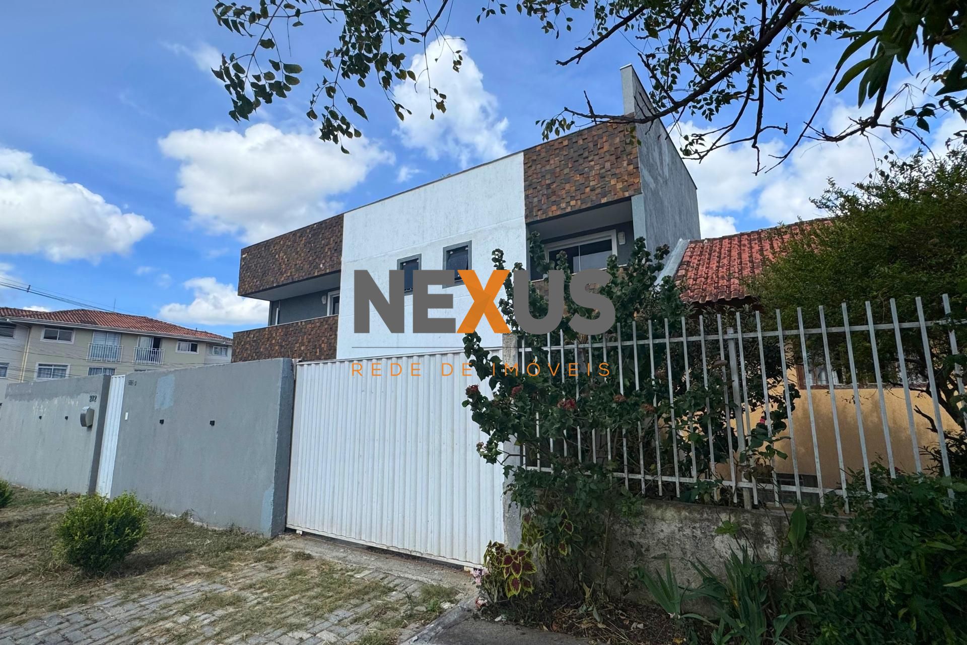 Sobrado com terraço e vista panorâmica no Santa Cândida em Cur...