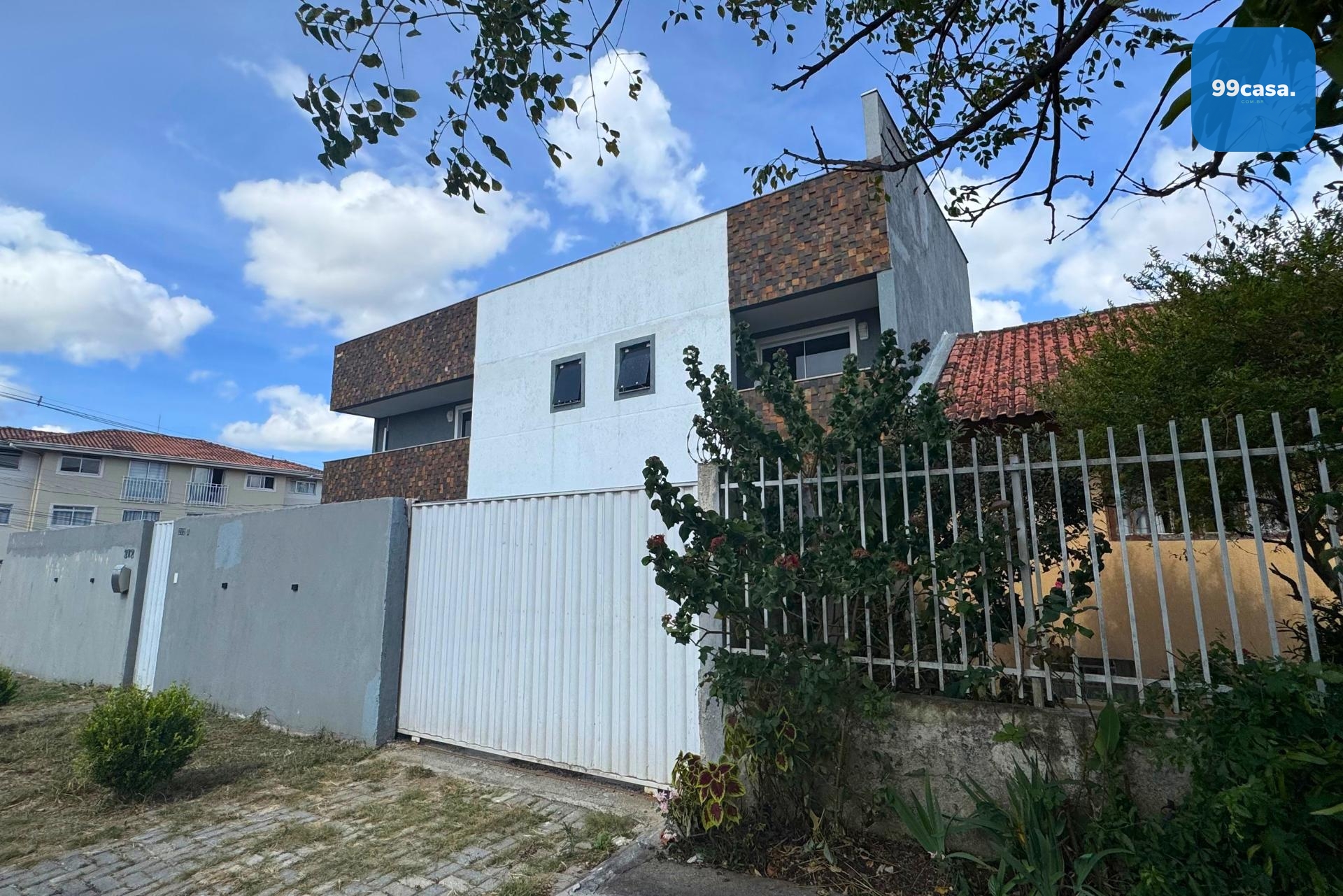 Sobrado com terraço e vista panorâmica no Santa Cândida em Cur...