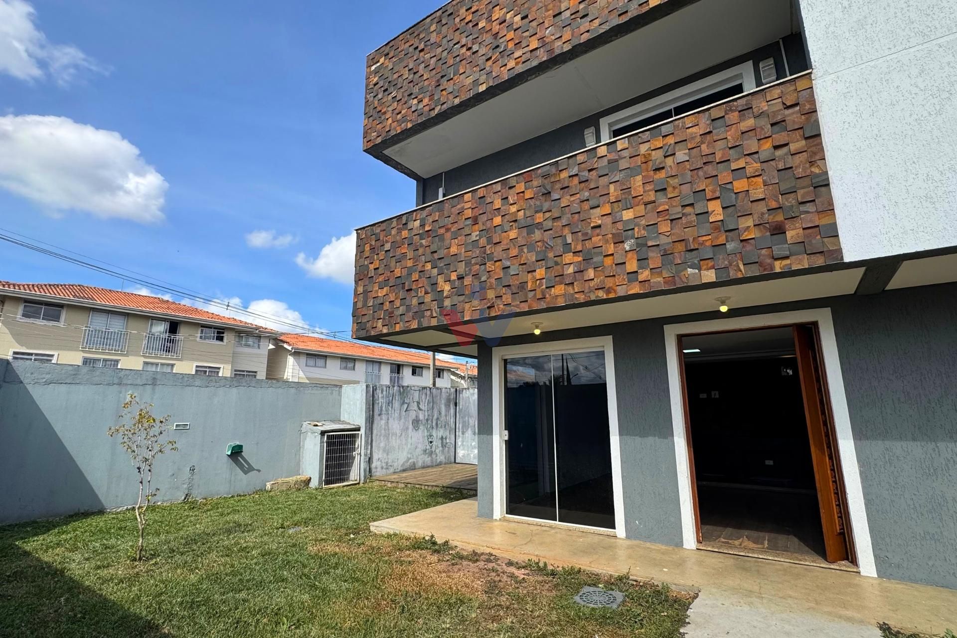 Sobrado com terraço e vista panorâmica no Santa Cândida em Cur...