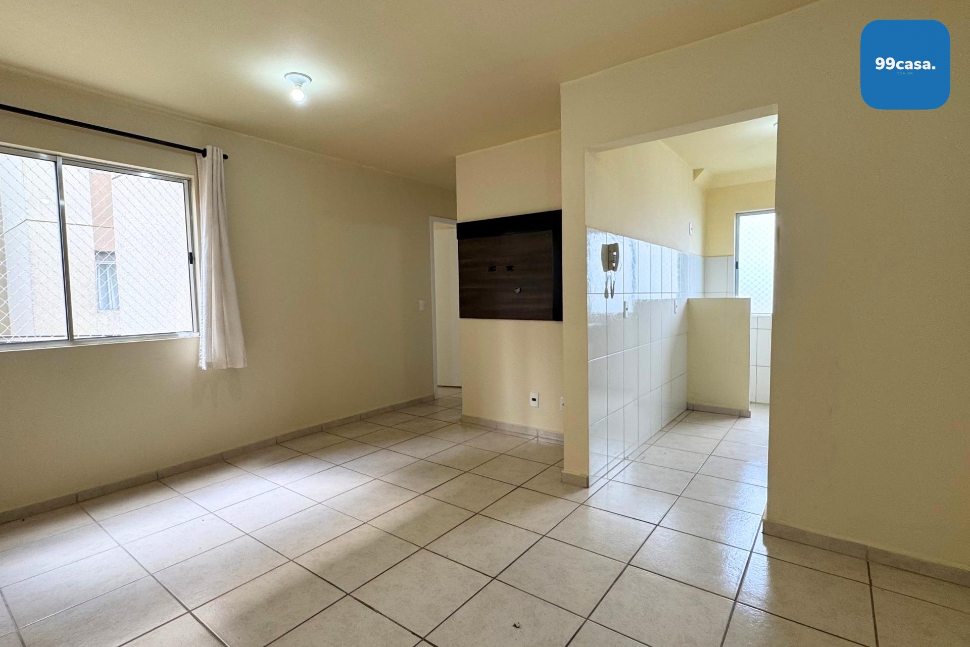 Apartamento 2 quartos térreo no Santa Cândida com vaga | Curitiba