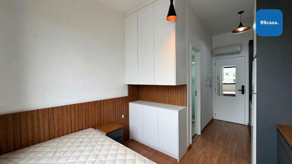 Apartamento Studio em localização privilegiada entre Batel e C...
