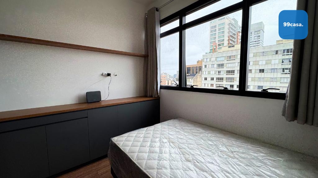 Apartamento Studio em localização privilegiada entre Batel e C...