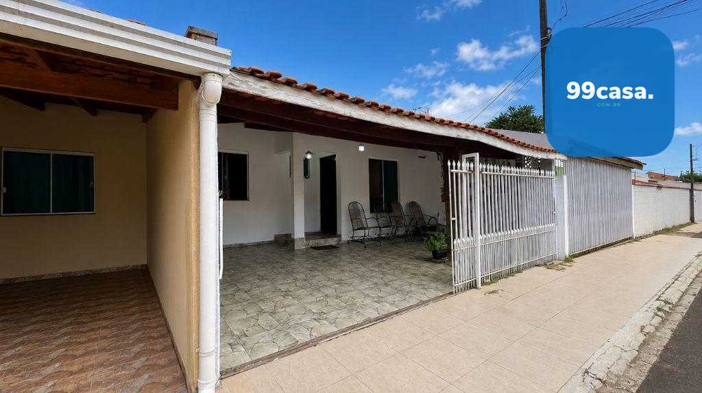 Casa em condomínio fechado no Alto Boqueirão com 124m² por R$ ...