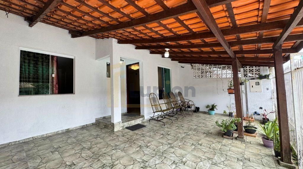 Casa em condomínio fechado no Alto Boqueirão com 124m² por R$ ...