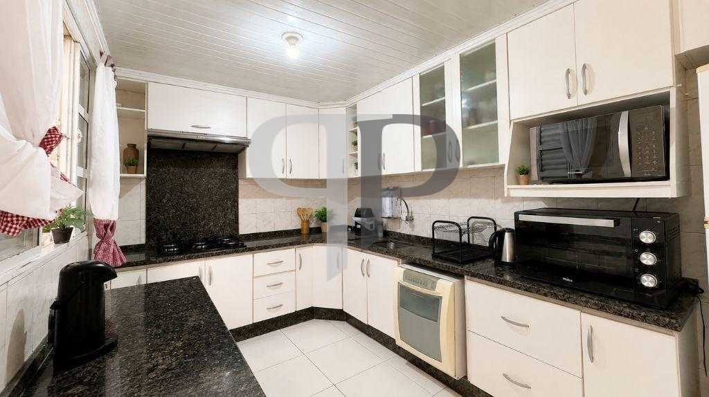Casa em condomínio fechado no Alto Boqueirão com 124m² por R$ ...