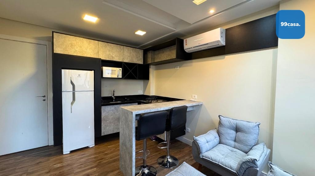 Apartamento com 1 dormitório para alugar, 28 m² - Juvevê - Cur...