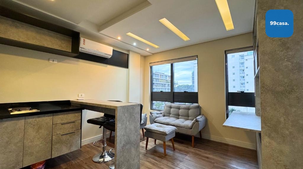 Apartamento com 1 dormitório para alugar, 28 m² - Juvevê - Cur...