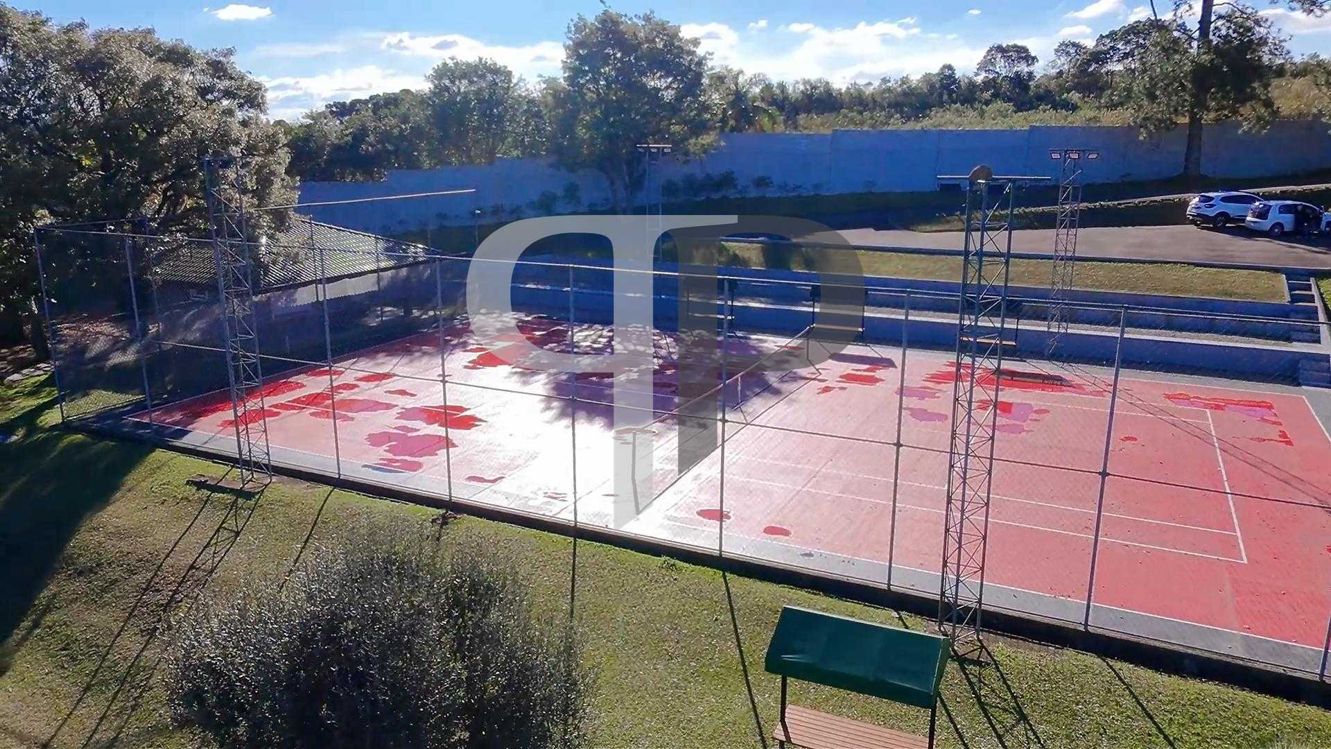Chácara à venda em São José dos Pinhais com quadra de tênis, a...